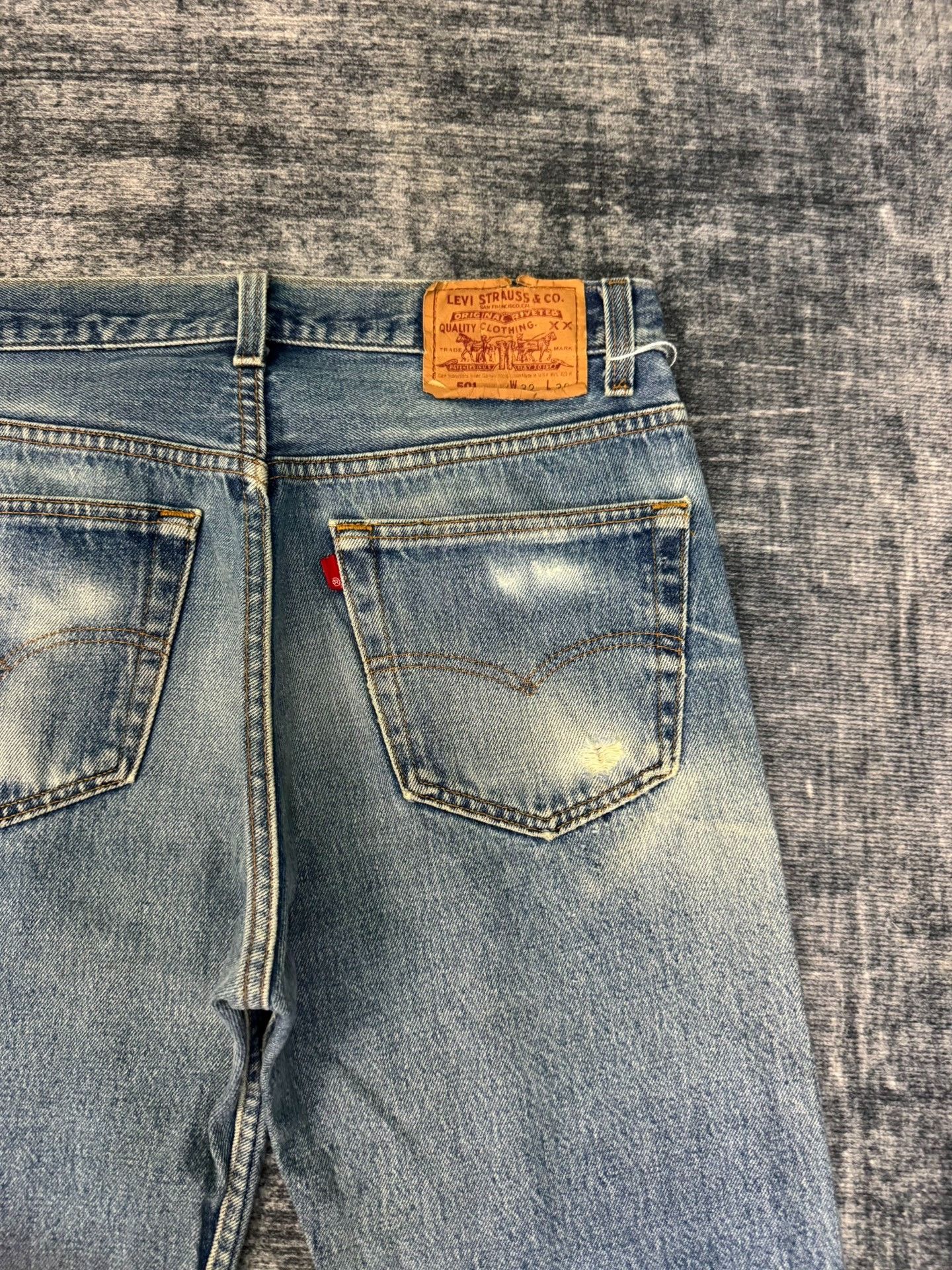 Vintage Vintage Levis 501 90s American Blue Jeans Size US 32 / EU 48 - 7 Thumbnail