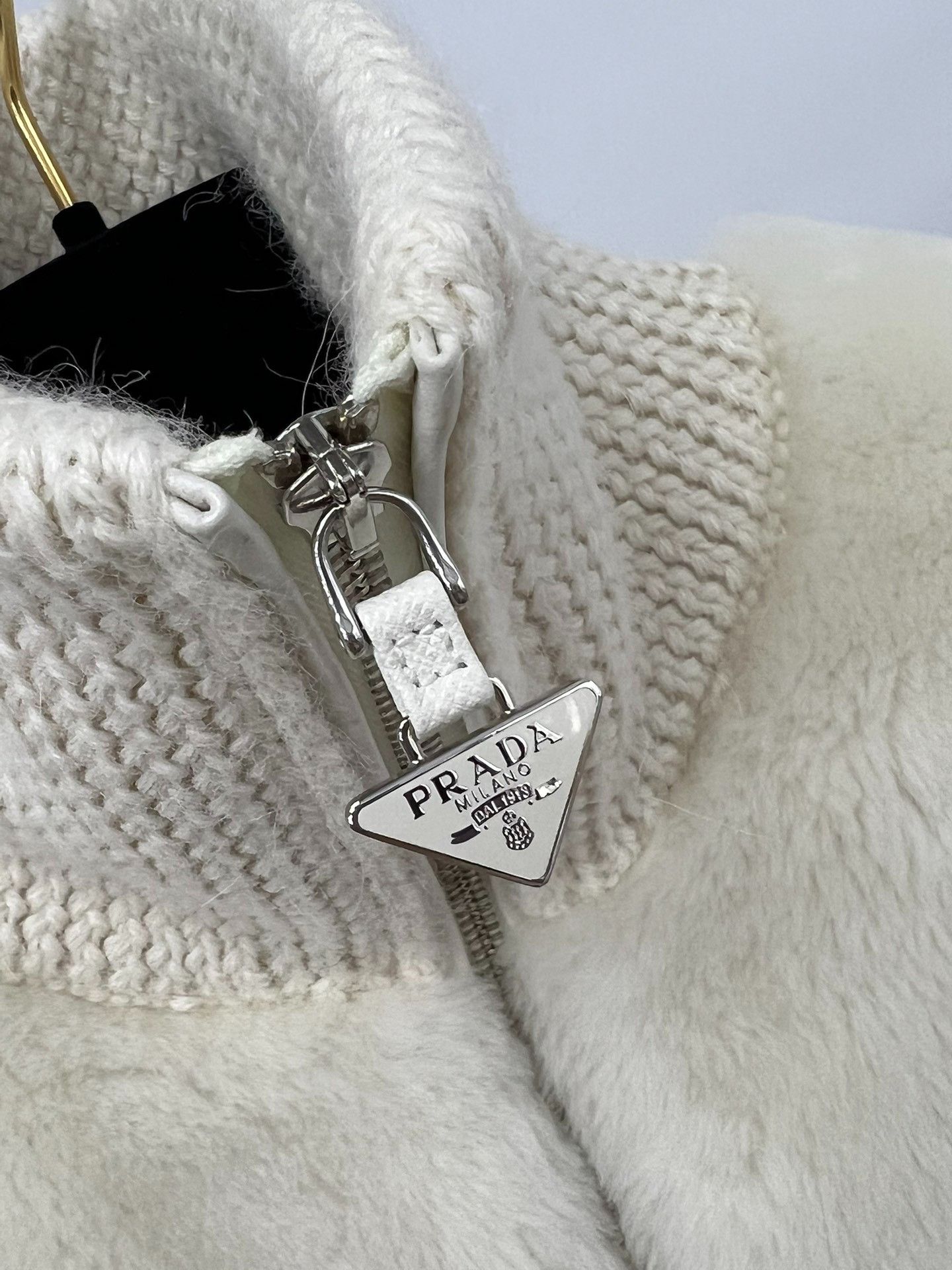 Prada Prada Beige Fur Knit Coat Size US XS / EU 42 / 0 - 2 Thumbnail