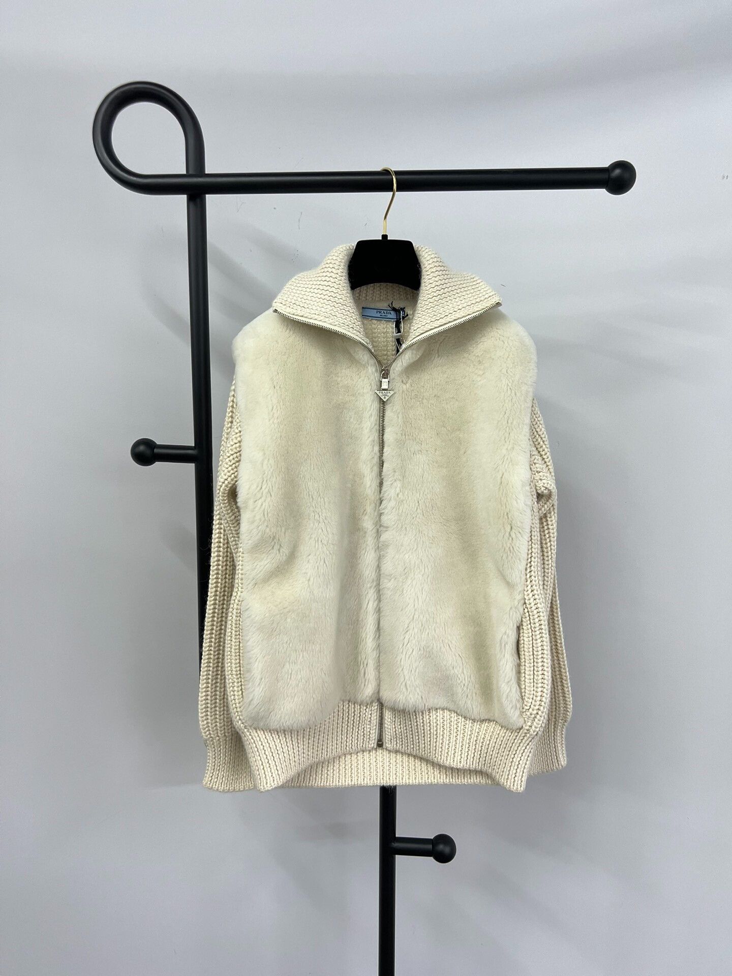 Prada Prada Beige Fur Knit Coat Size US XS / EU 42 / 0 - 3 Thumbnail
