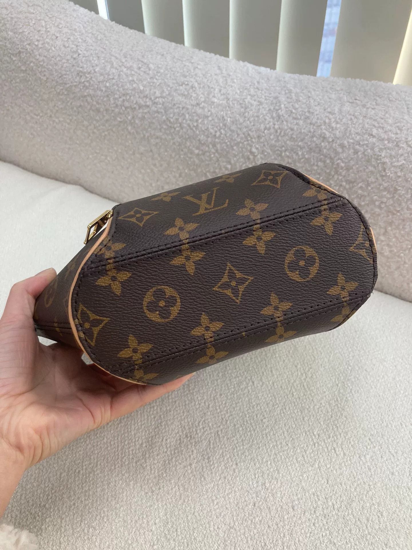 Louis Vuitton Louis Vuitton Monogram Shell Bag Size ONE SIZE - 6 Thumbnail