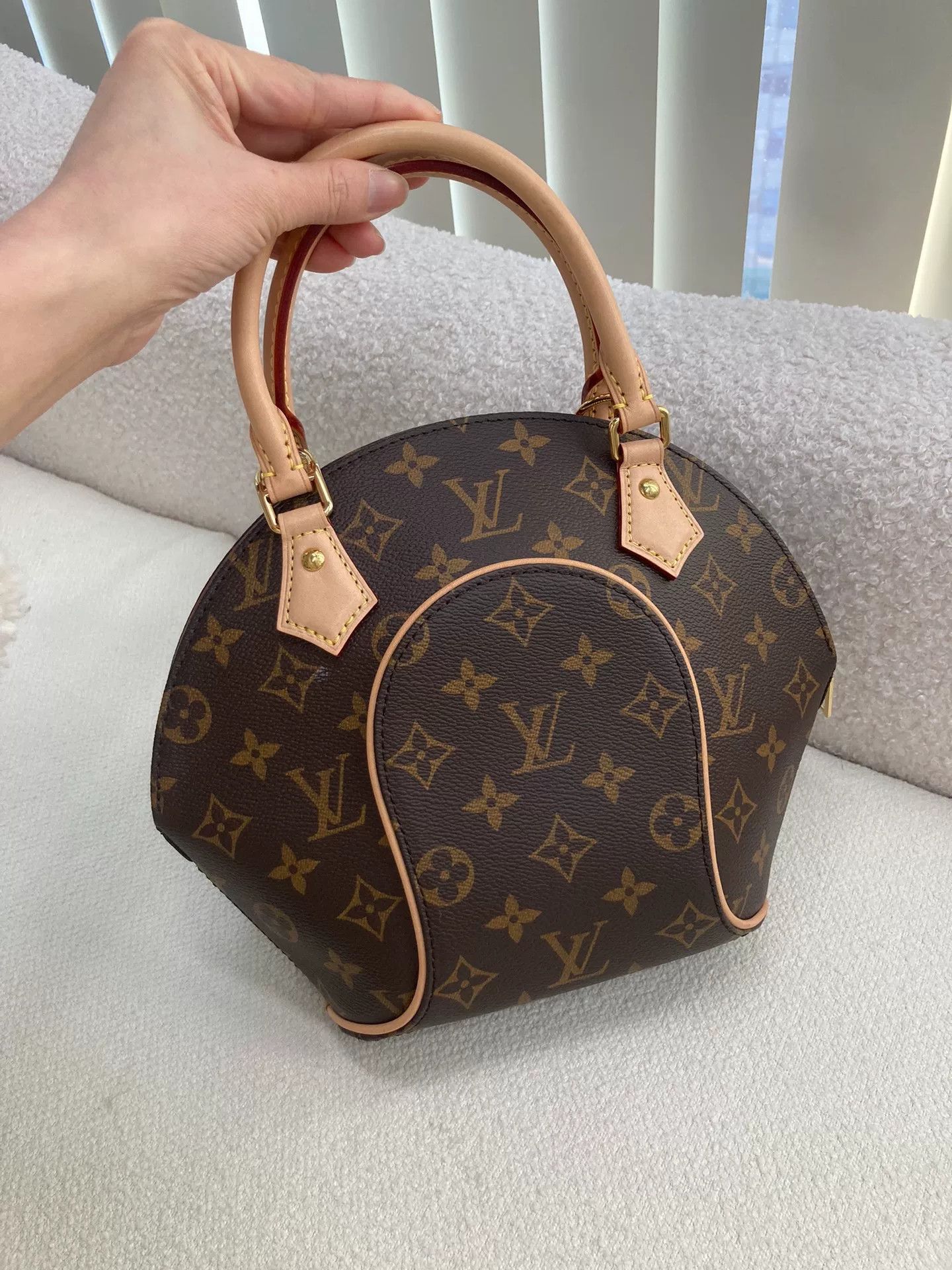 Louis Vuitton Louis Vuitton Monogram Shell Bag Size ONE SIZE - 3 Thumbnail