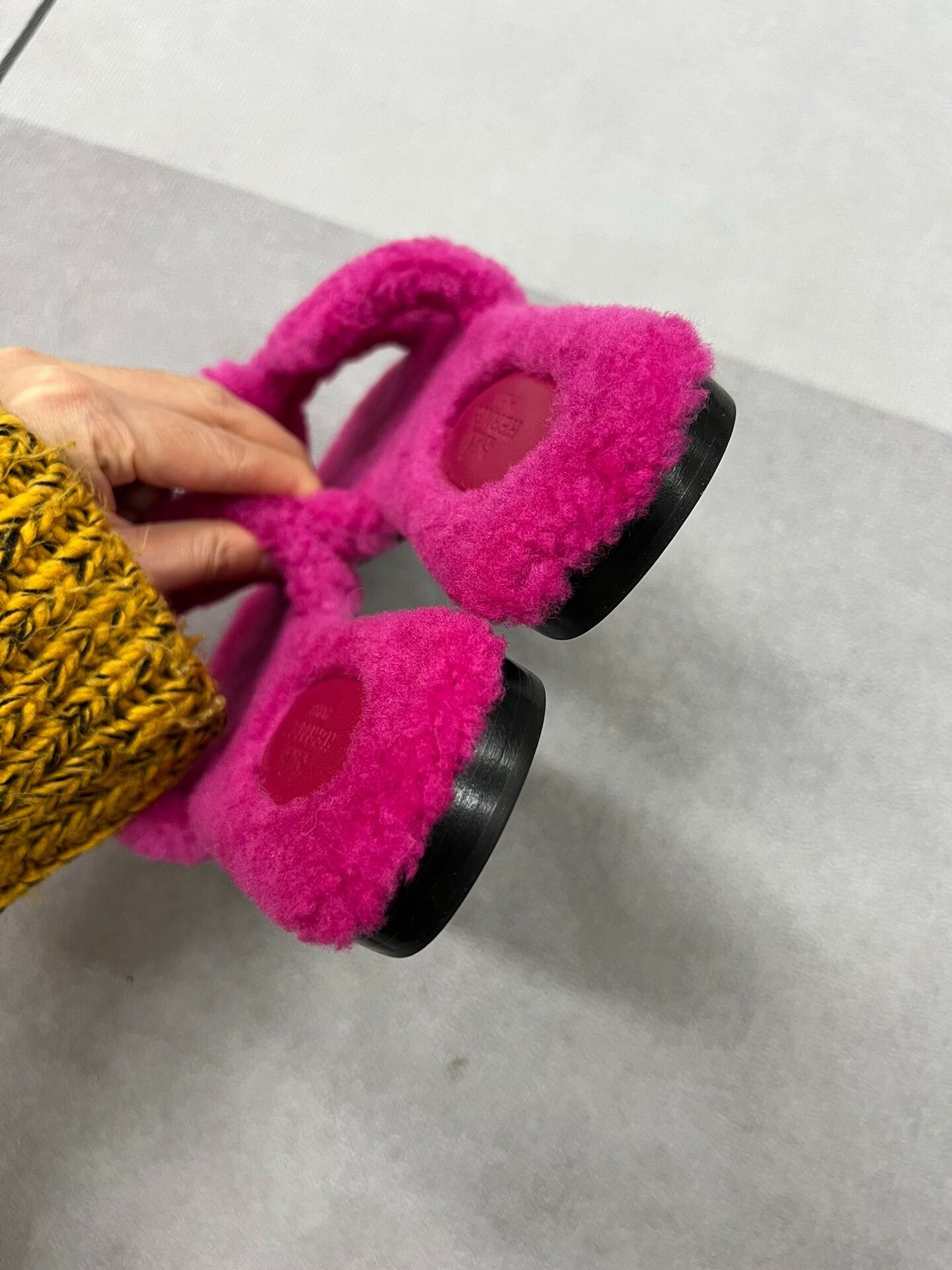 Hermes Hermes Pink Furry Teddy Slippers Size US 4.5 / IT 34.5 - 4 Thumbnail