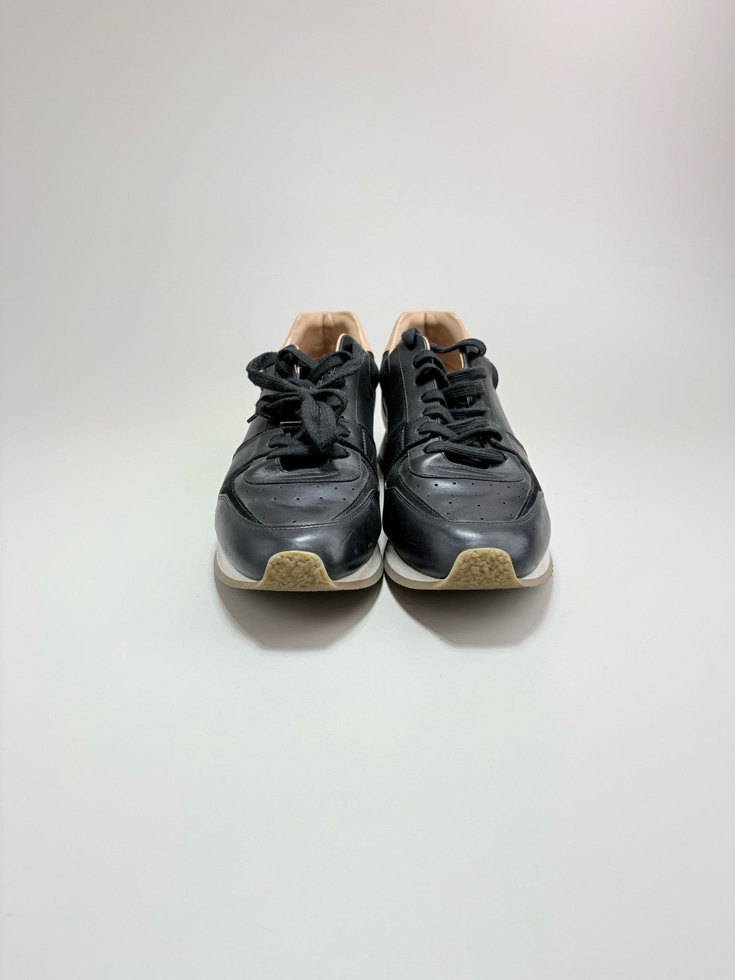 Louis Vuitton Louis Vuitton LV Run Away Black Sneakers Size US 9 / EU 42 - 2 Thumbnail