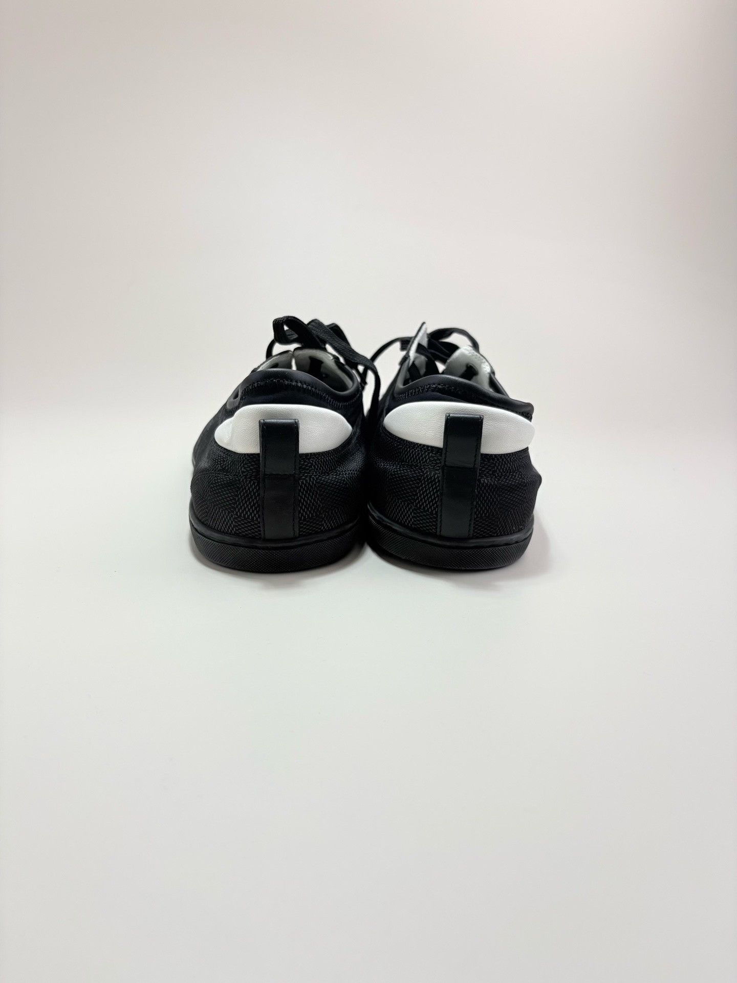 Louis Vuitton Louis Vuitton Black Damier Casual Shoes Size US 9 / EU 42 - 3 Thumbnail