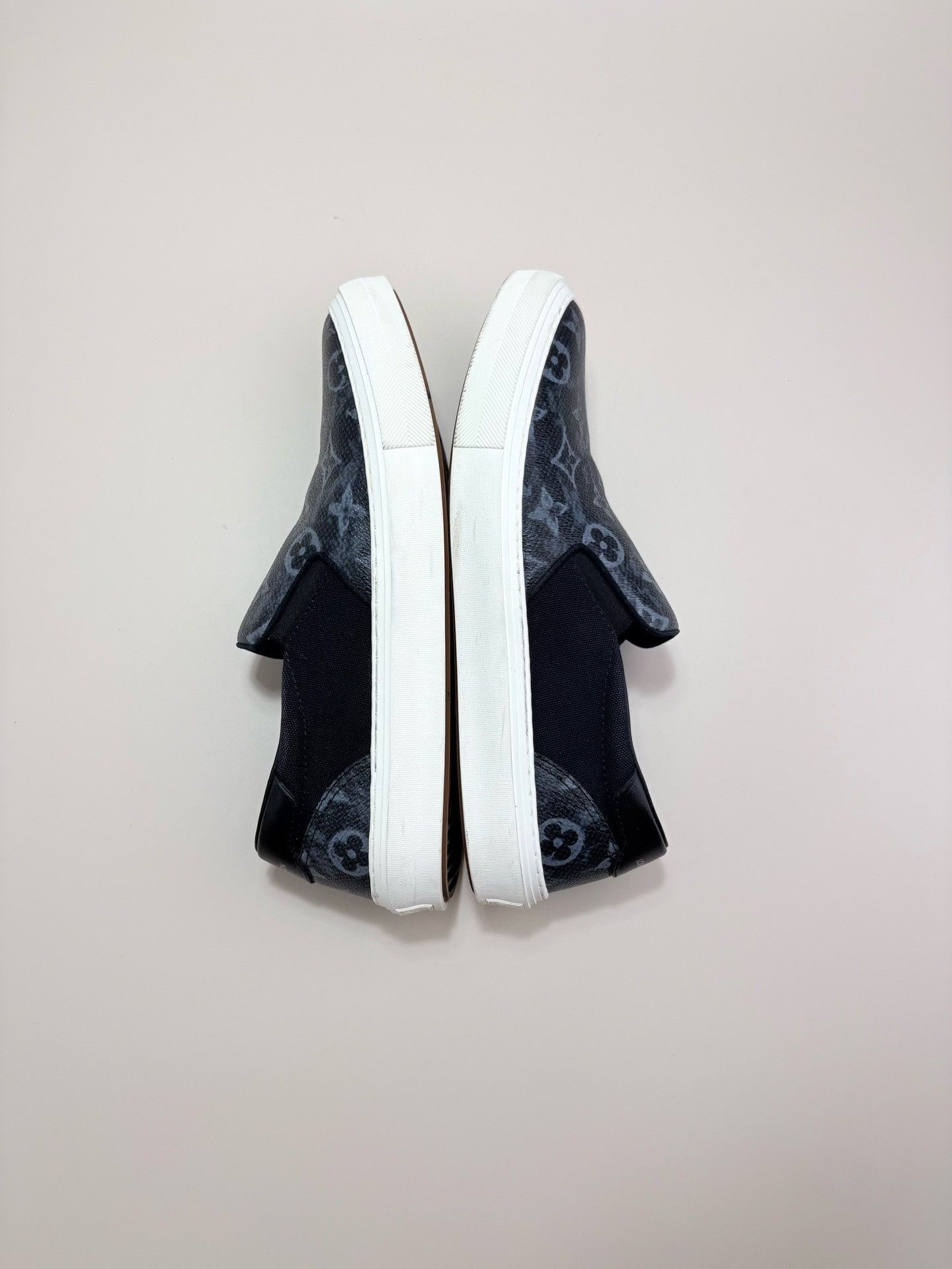 Louis Vuitton Louis Vuitton LV Monogram Slip-On Sneakers Size US 9 / EU 42 - 5 Thumbnail