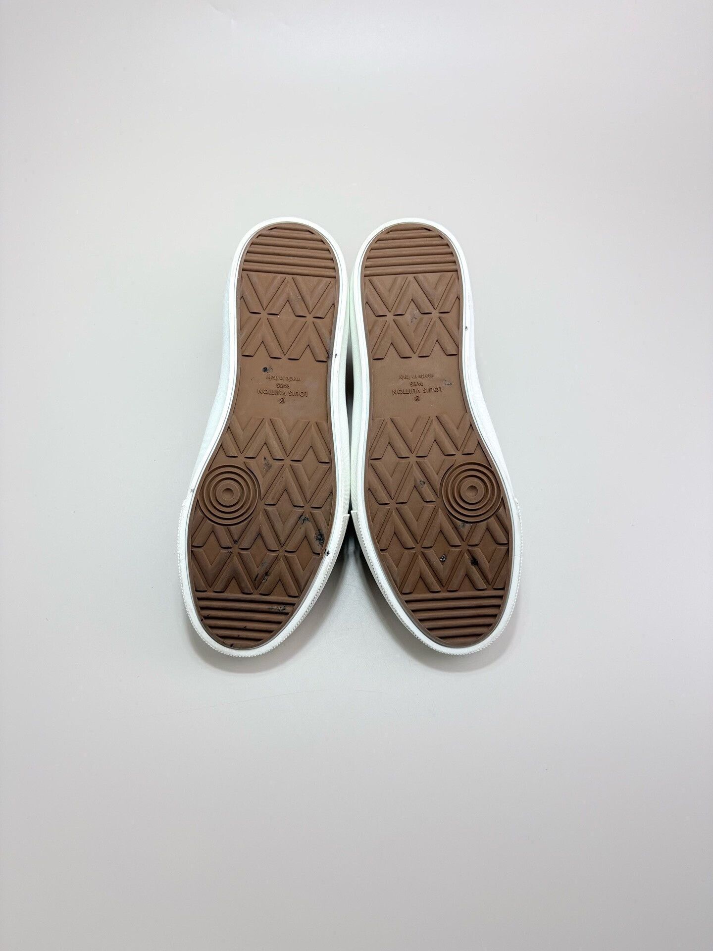 Louis Vuitton Louis Vuitton LV Monogram Slip-On Sneakers Size US 9 / EU 42 - 6 Thumbnail