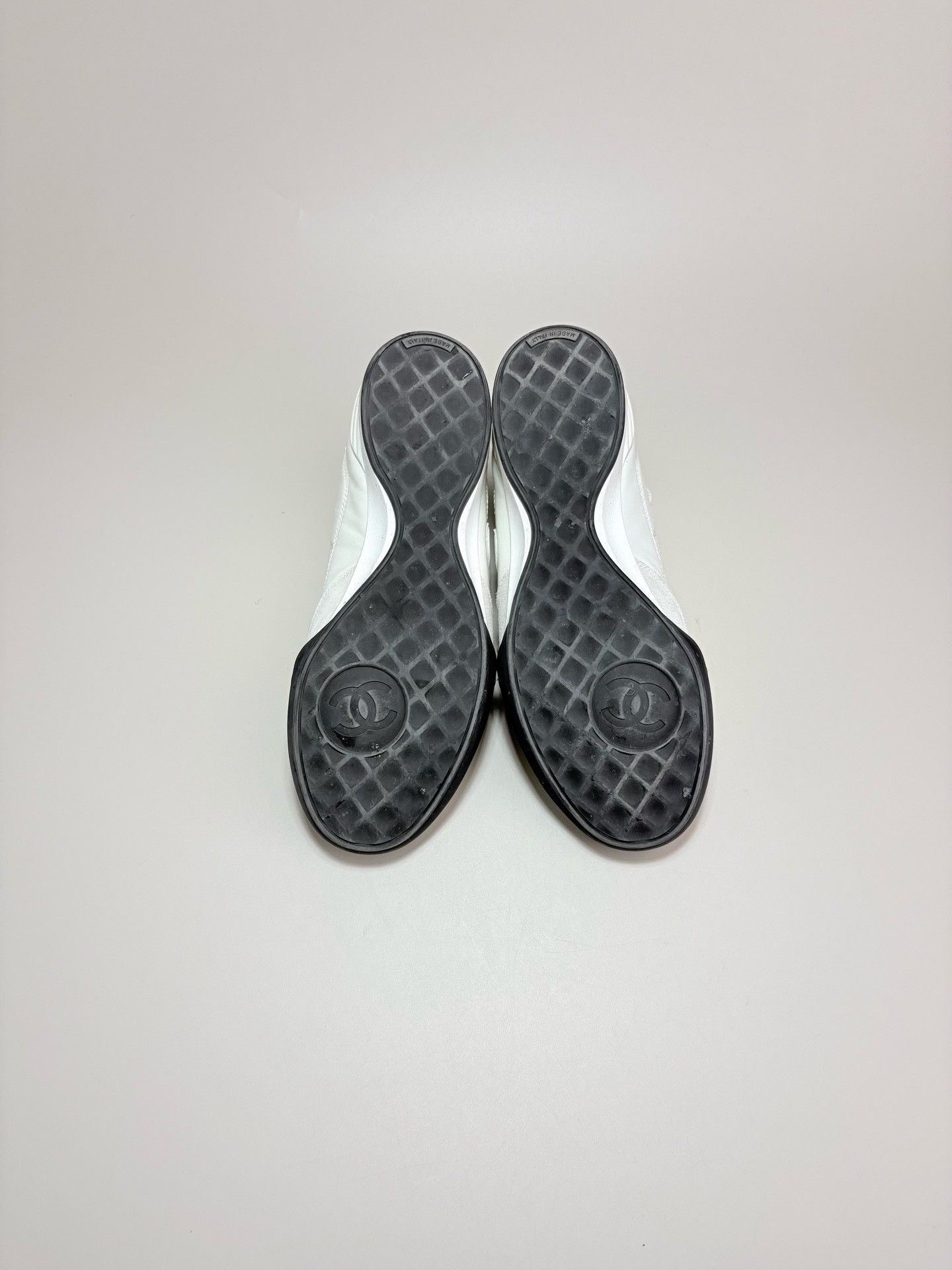 Chanel CHANEL Calfskin White Training Shoes Size US 7.5 / IT 37.5 - 6 Thumbnail
