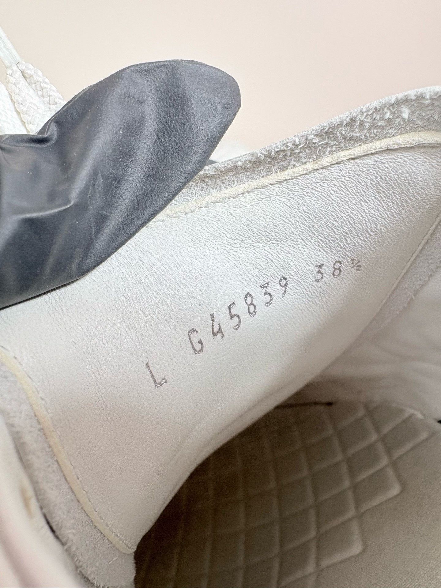 Chanel CHANEL Calfskin White Training Shoes Size US 7.5 / IT 37.5 - 7 Thumbnail
