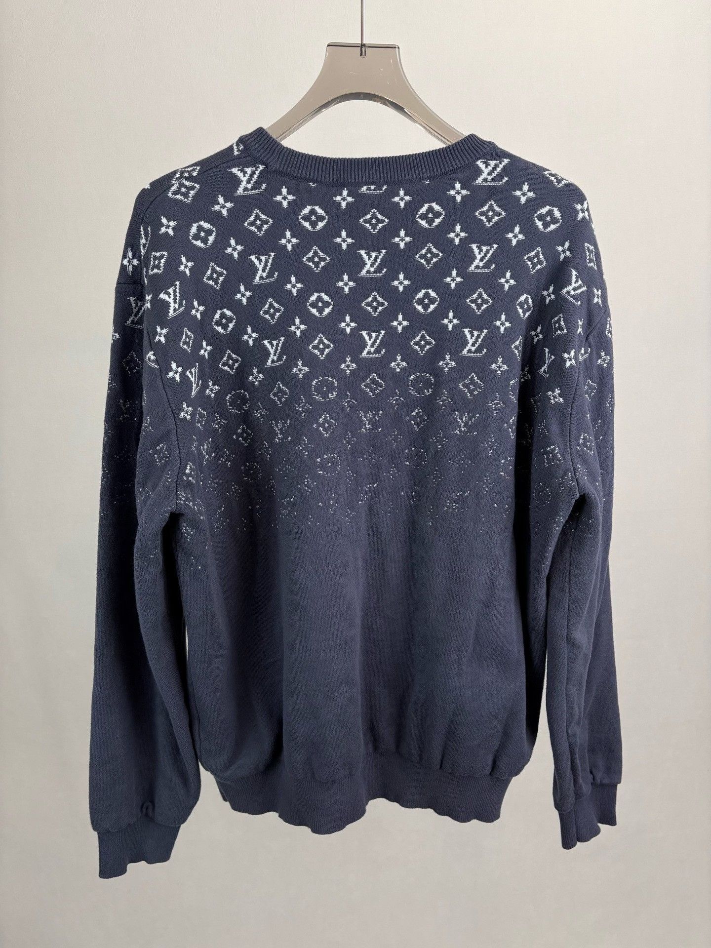 Louis Vuitton Louis Vuitton Gray Blue Monogram Gradient All-Over Logo Knit Sweater Size US M / EU 48-50 / 2 - 2 Thumbnail