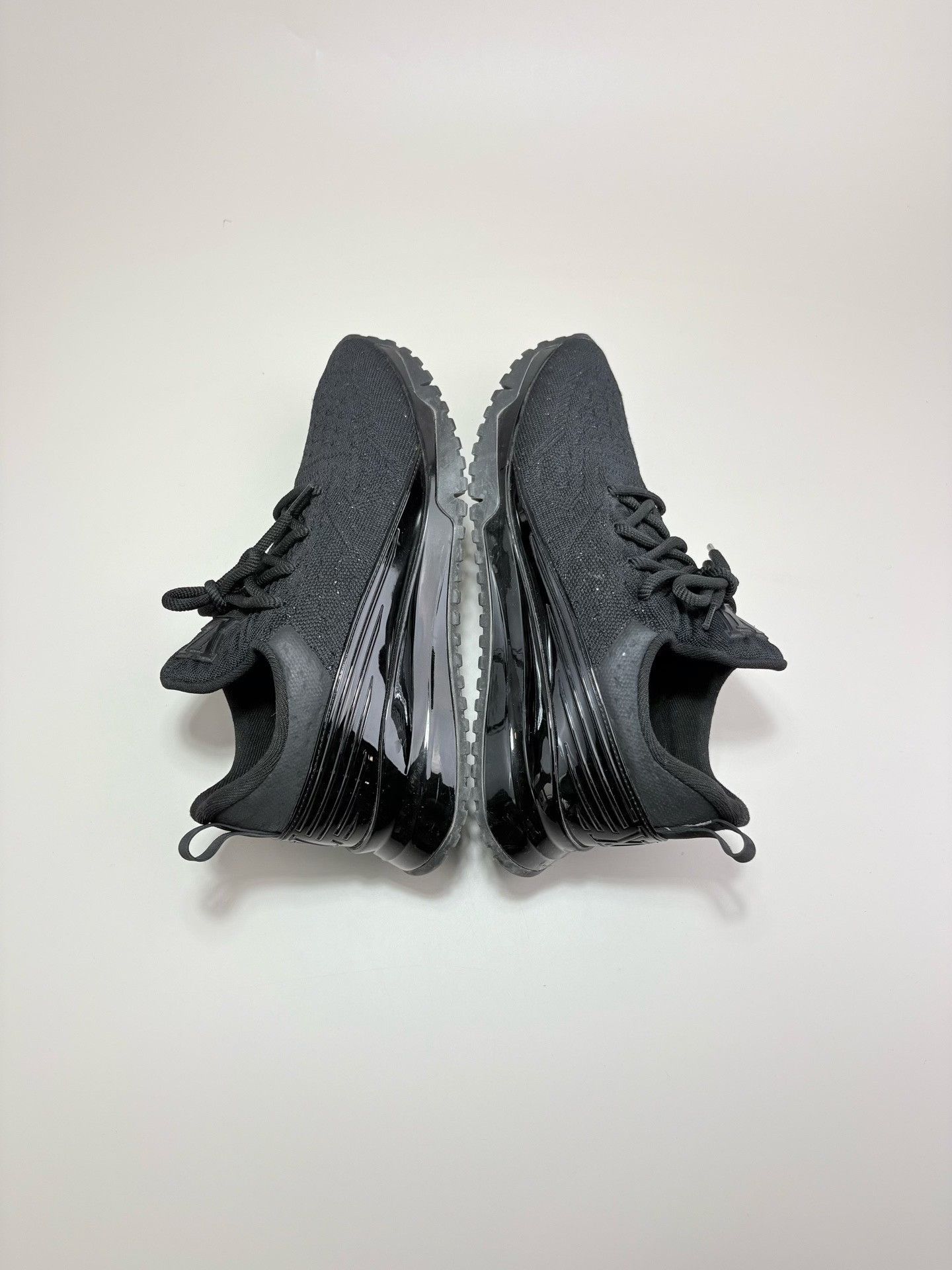 Louis Vuitton Louis Vuitton LV Black Knit Sneakers Size US 9 / EU 42 - 4 Thumbnail