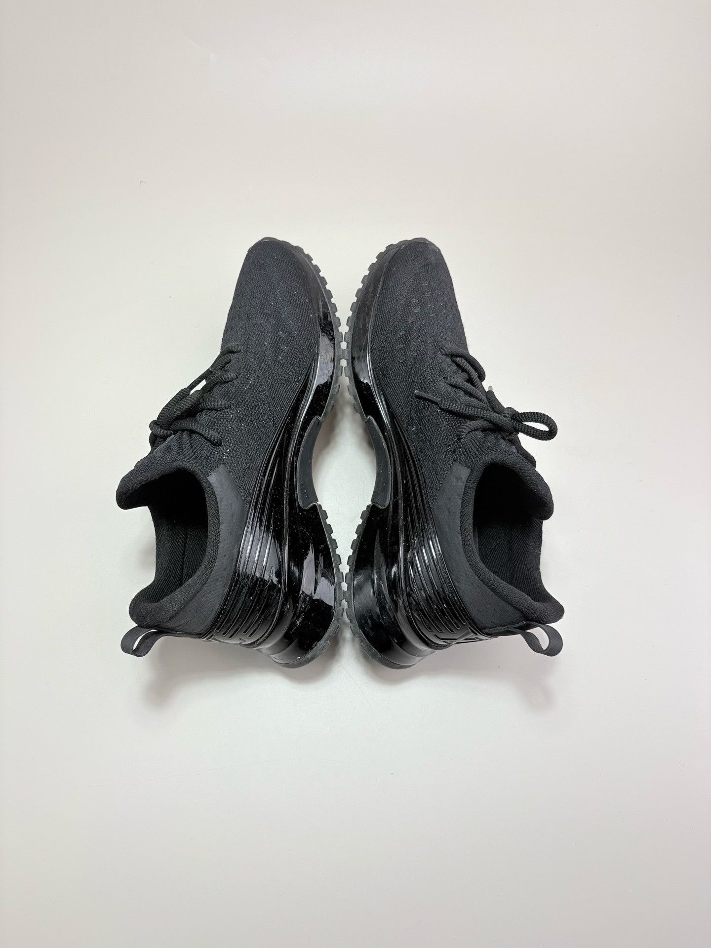 Louis Vuitton Louis Vuitton LV Black Knit Sneakers Size US 9 / EU 42 - 5 Thumbnail