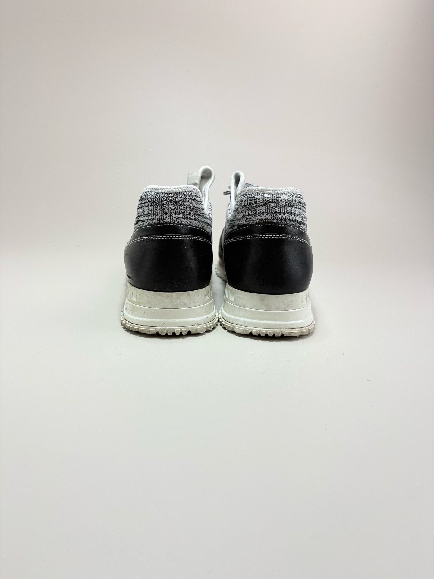 Louis Vuitton Louis Vuitton LV Run Away Sneakers Size US 9 / EU 42 - 3 Thumbnail