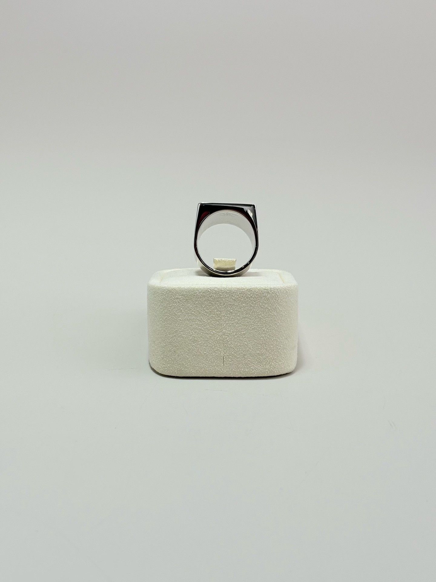 Louis Vuitton Louis Vuitton LV Nigo Rhinestone Ring Size ONE SIZE - 3 Thumbnail