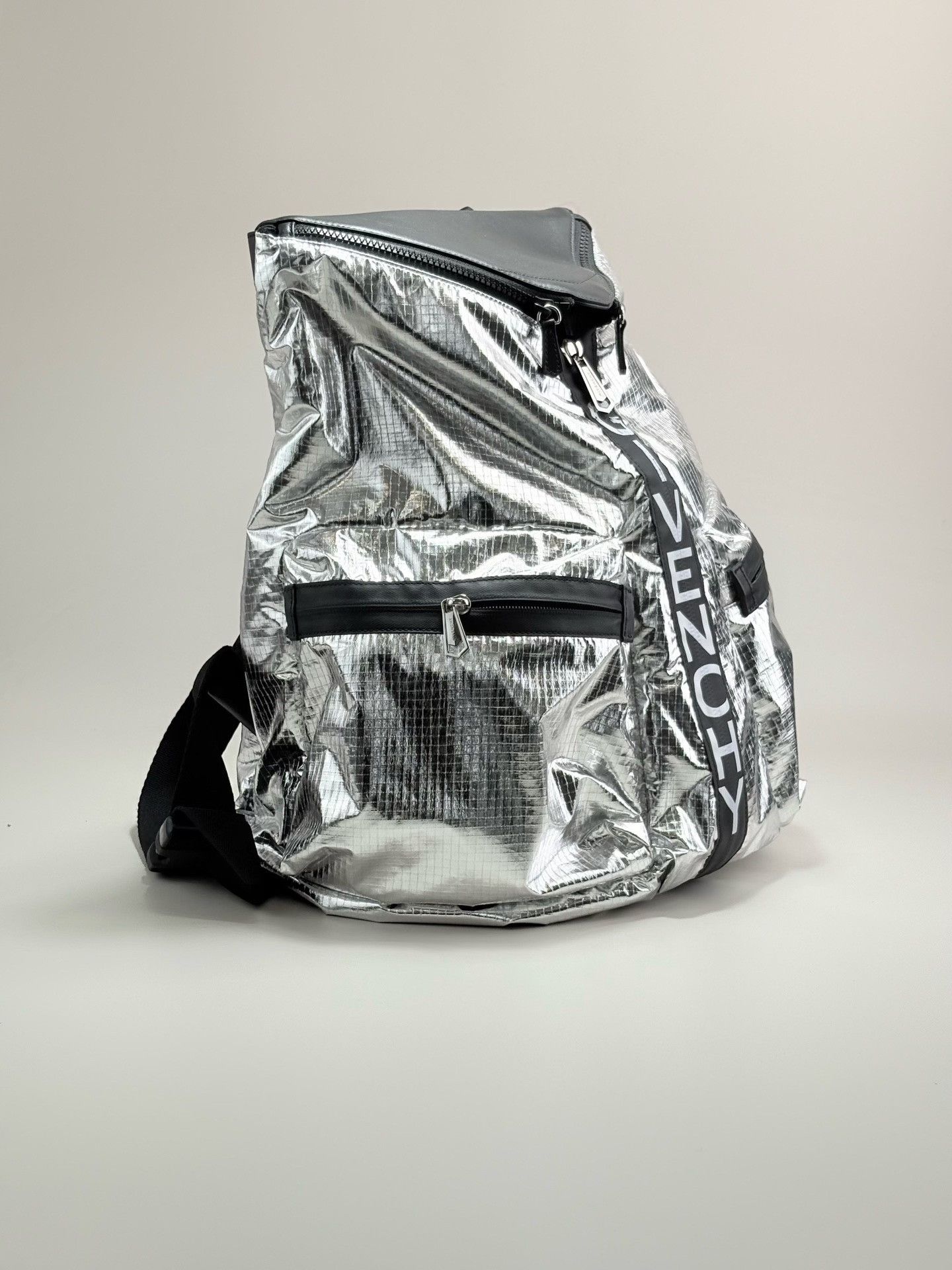 Givenchy GIVENCHY Silver Logo Zipper Backpack Size ONE SIZE - 3 Thumbnail