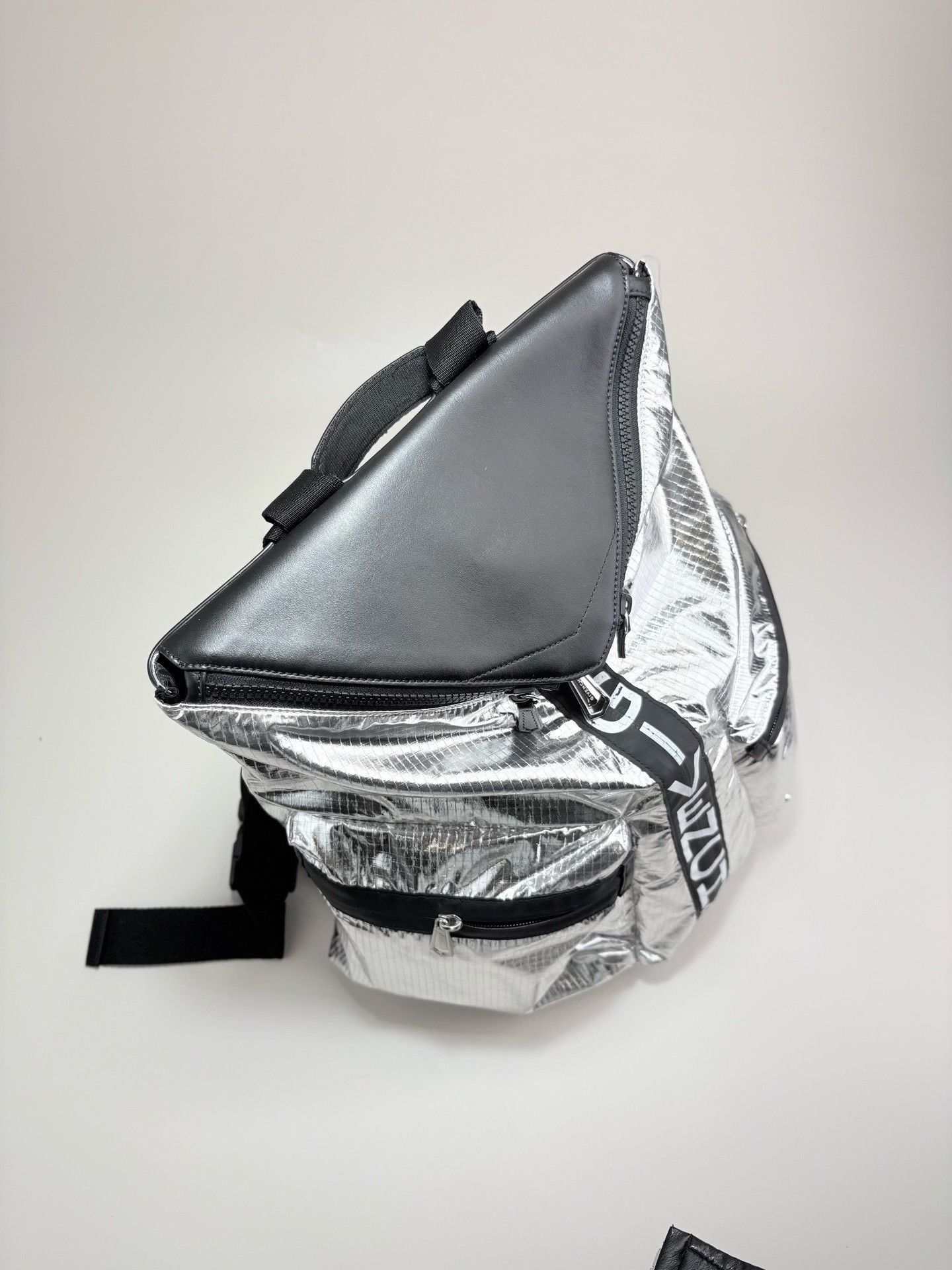 Givenchy GIVENCHY Silver Logo Zipper Backpack Size ONE SIZE - 5 Thumbnail