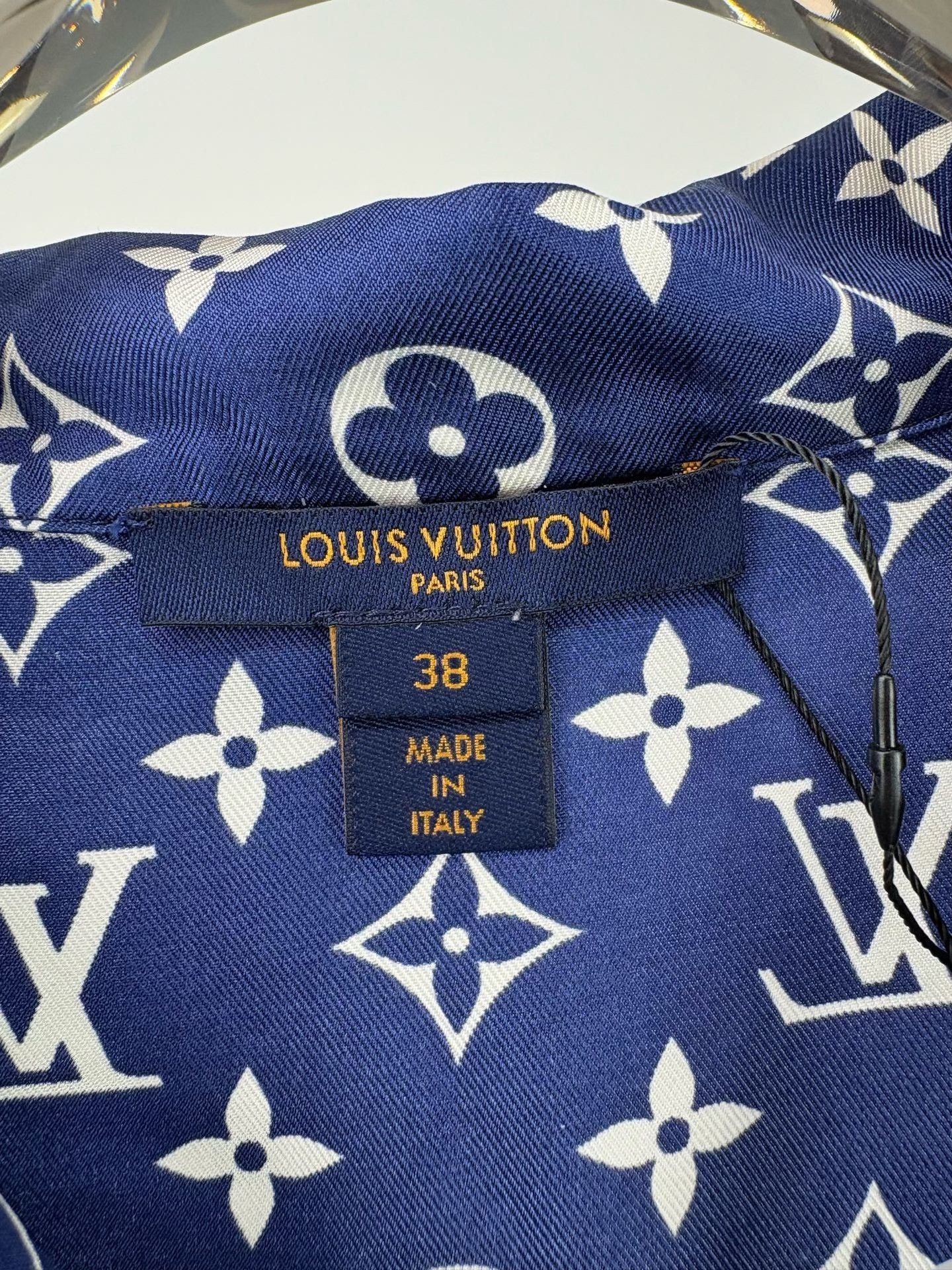 Louis Vuitton Louis Vuitton LV Monogram Silk Shirt Size S / US 4 / IT 40 - 4 Thumbnail