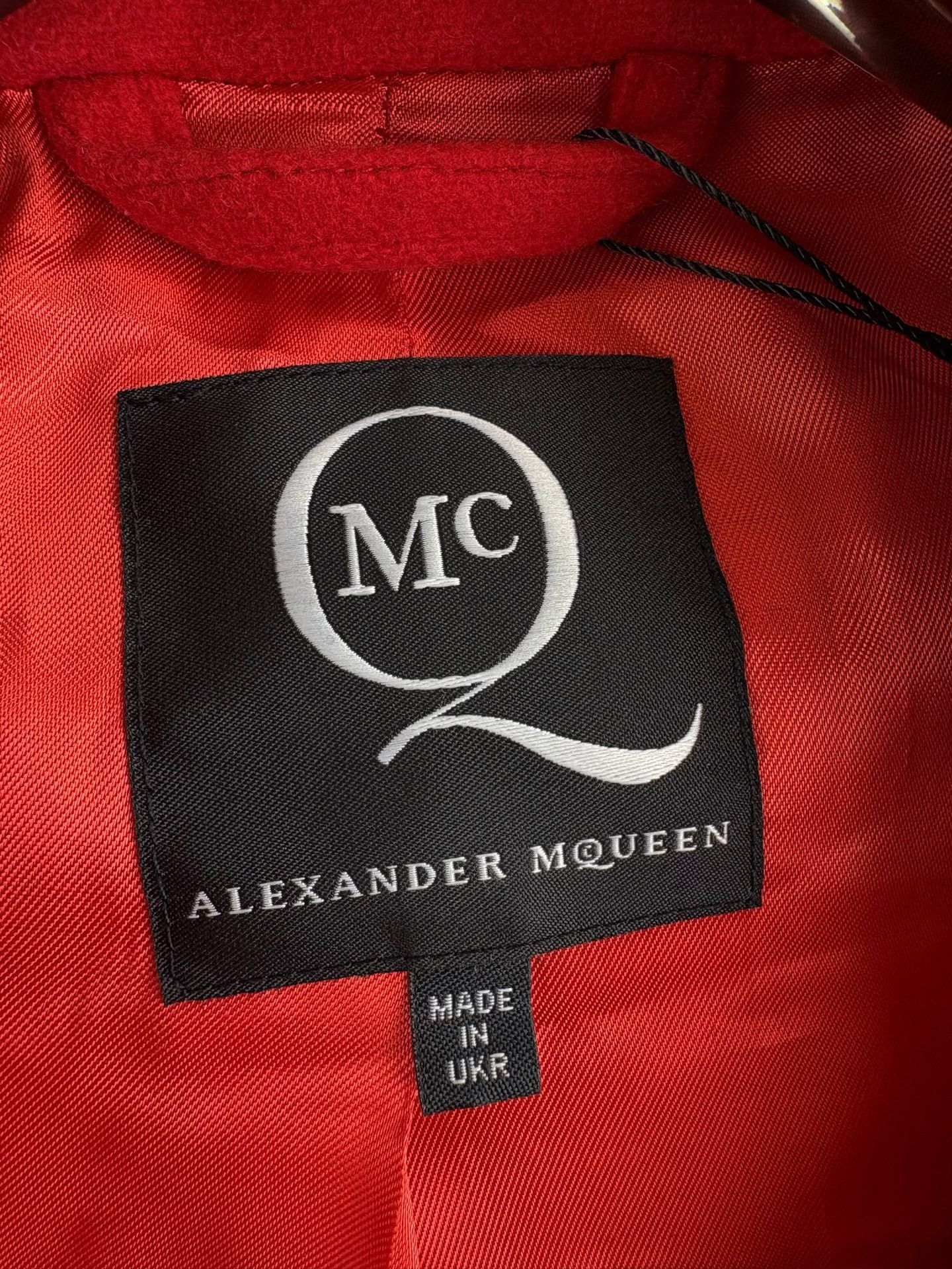 Alexander McQueen Alexander McQueen Red Wool Zip Coat Size S / US 4 / IT 40 - 4 Thumbnail