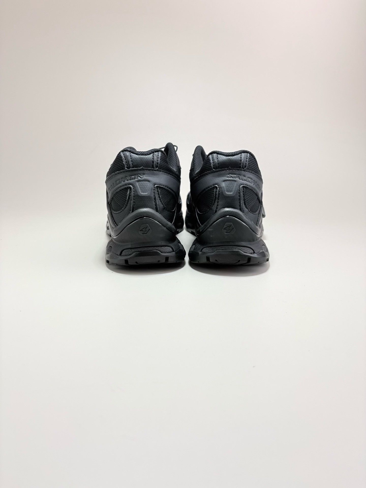 Salomon Salomon XT-QUEST Black Sneakers Size US 7.5 / EU 40-41 - 3 Thumbnail