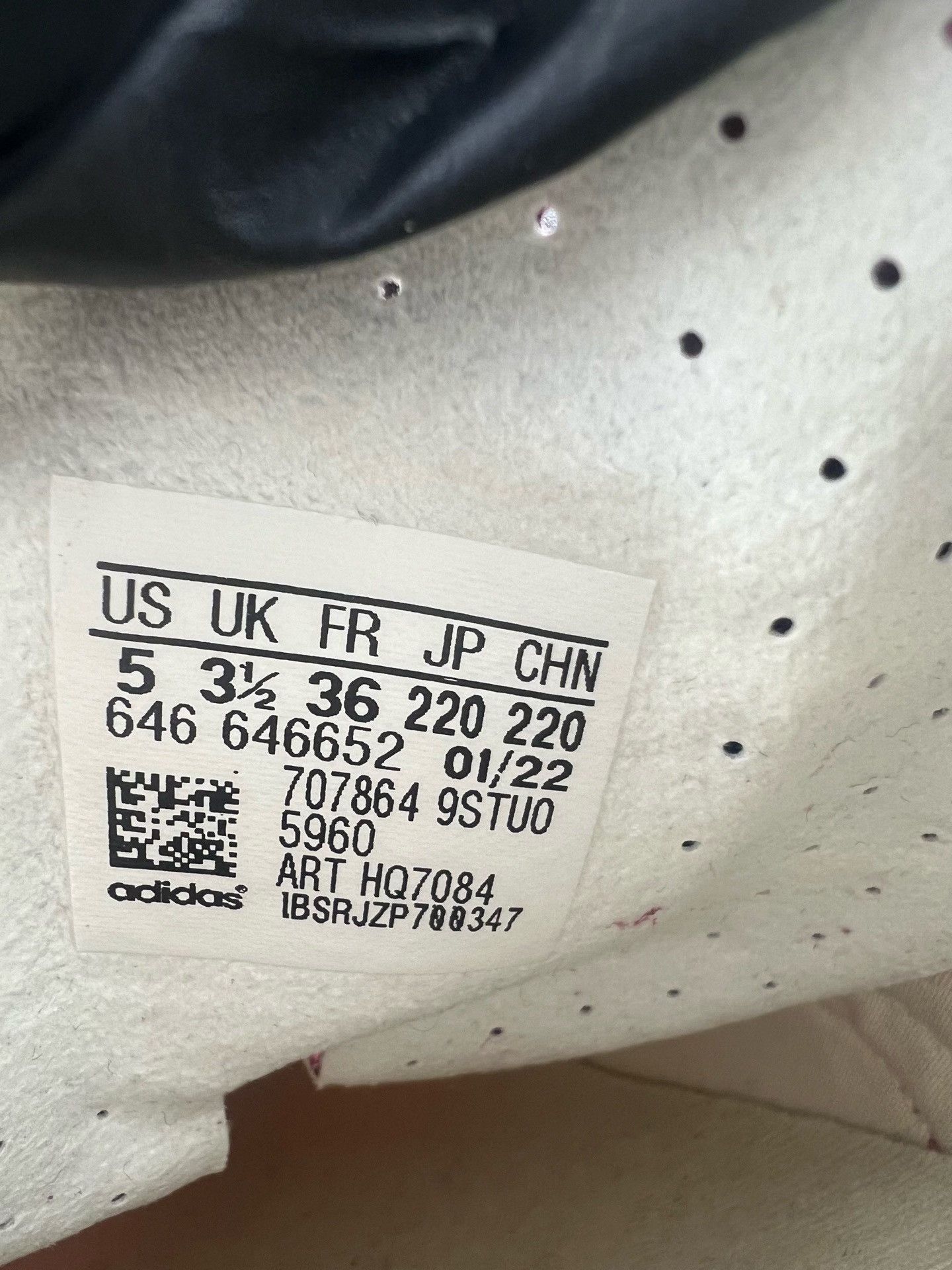 Gucci Gucci x Adidas Pink Training Shoes Size US 5 / IT 35 - 6 Thumbnail