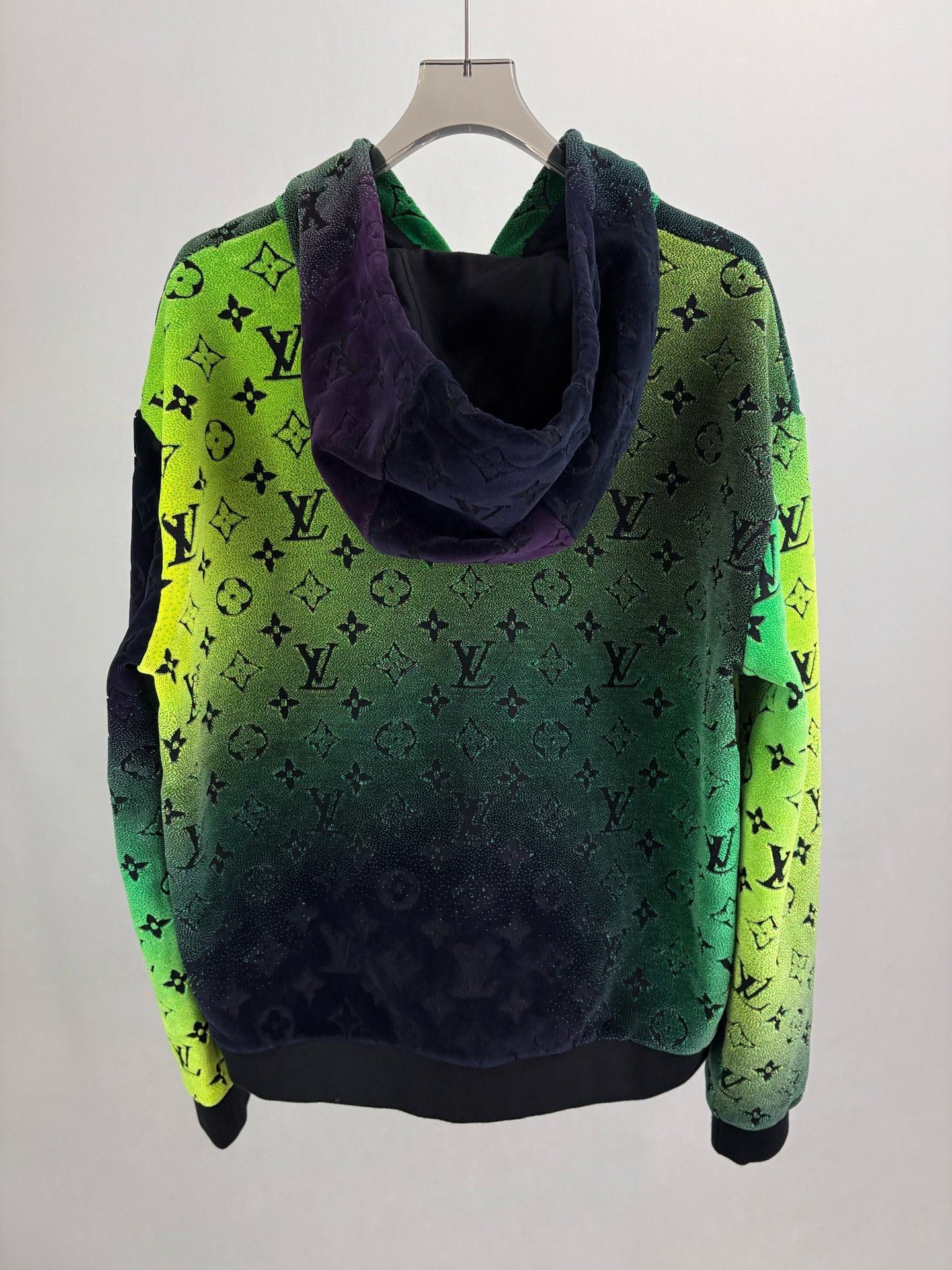 Louis Vuitton Louis Vuitton Flocked Gradient Monogram Zip Jacket Size US XL / EU 56 / 4 - 2 Thumbnail
