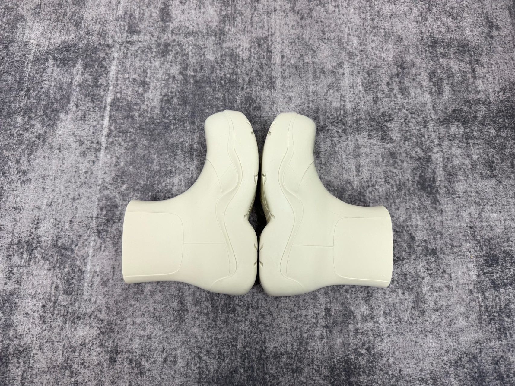 Bottega Veneta BOTTEGA VENETA Milk White Rain Boots Size US 6 / IT 36 - 4 Thumbnail