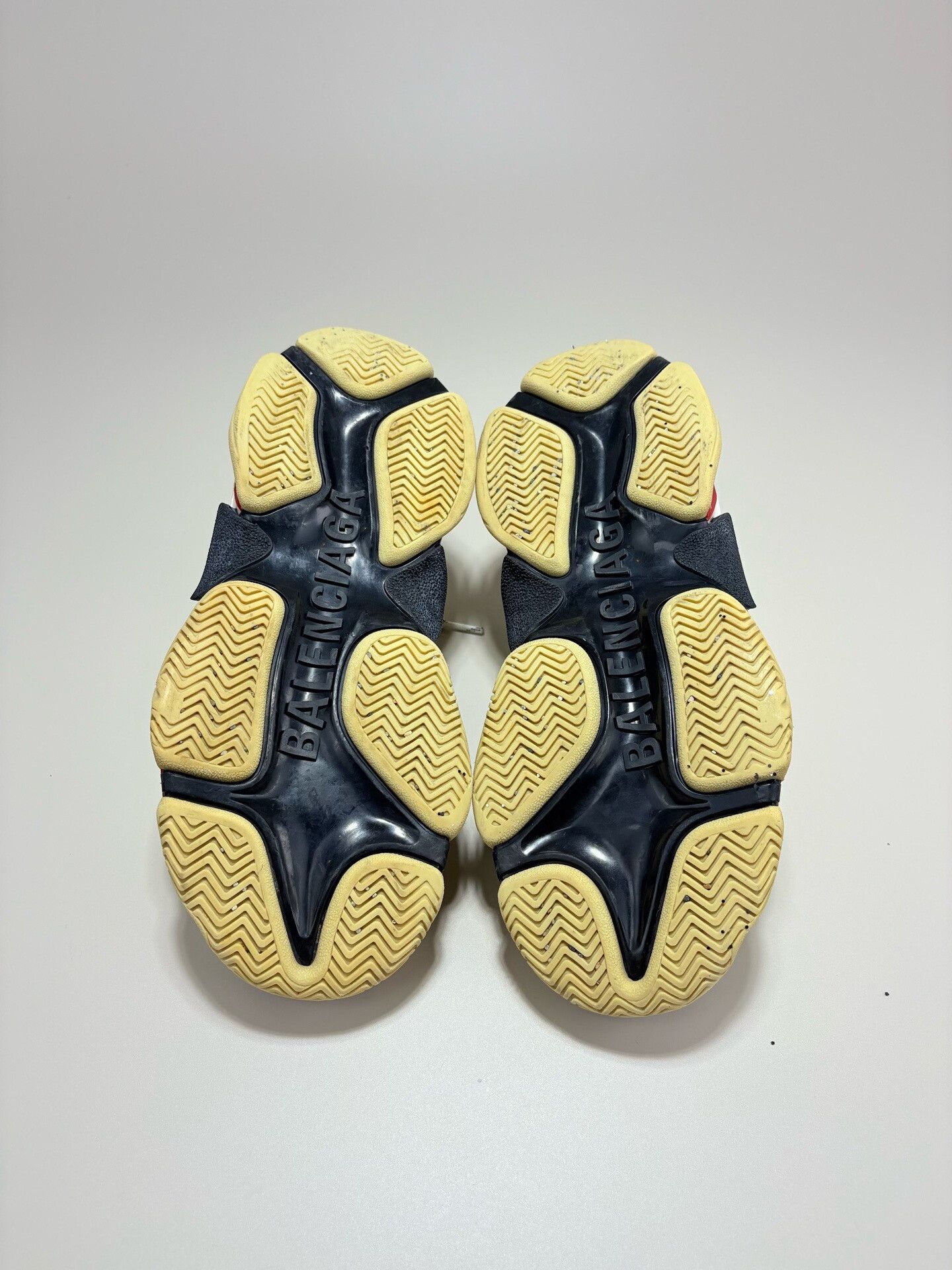Balenciaga Balenciaga Triple S Sneakers Size US 6 / IT 36 - 6 Thumbnail