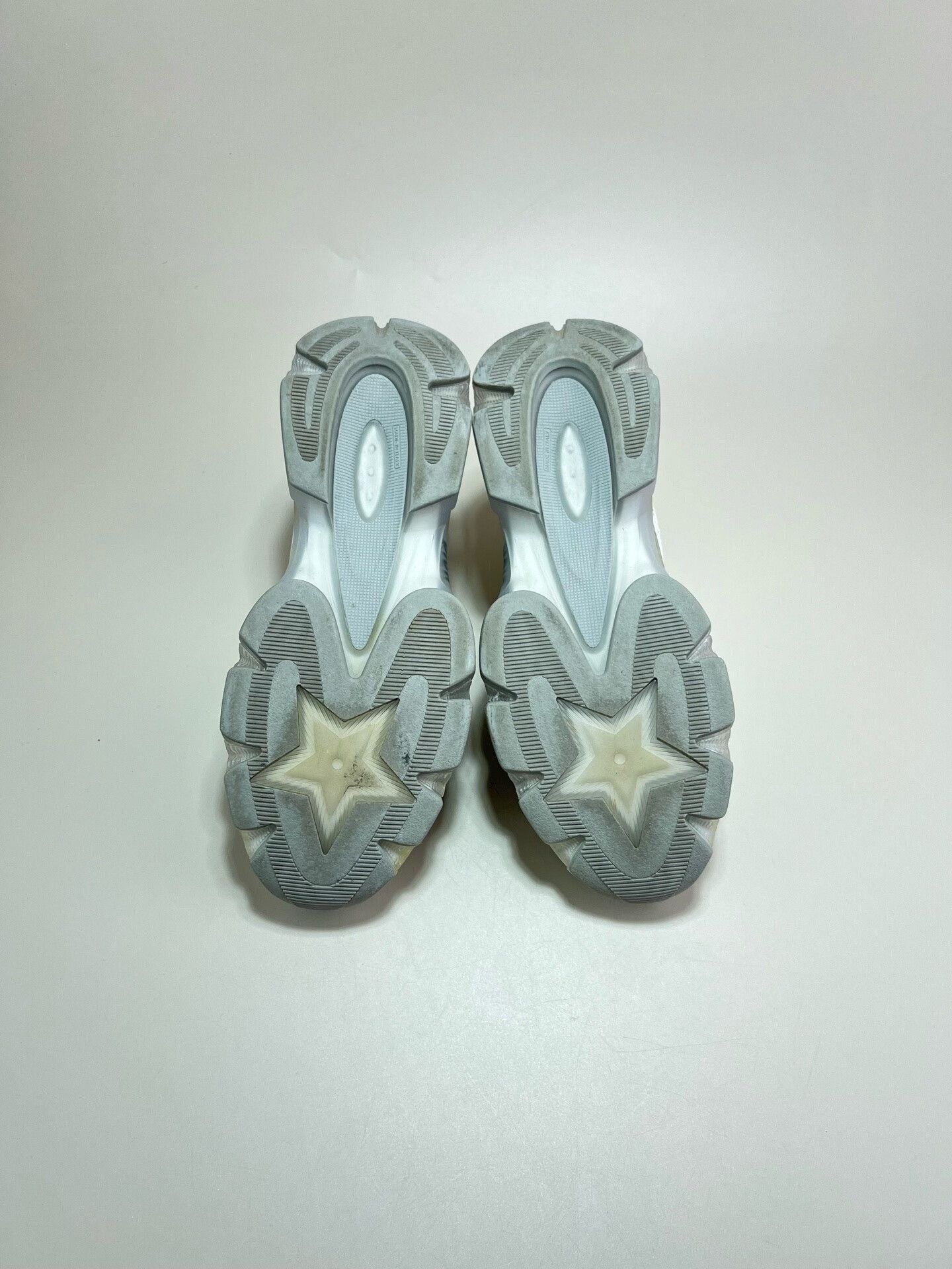 Dior Dior Gray White Monogram Sneakers Size US 7.5 / IT 37.5 - 6 Thumbnail