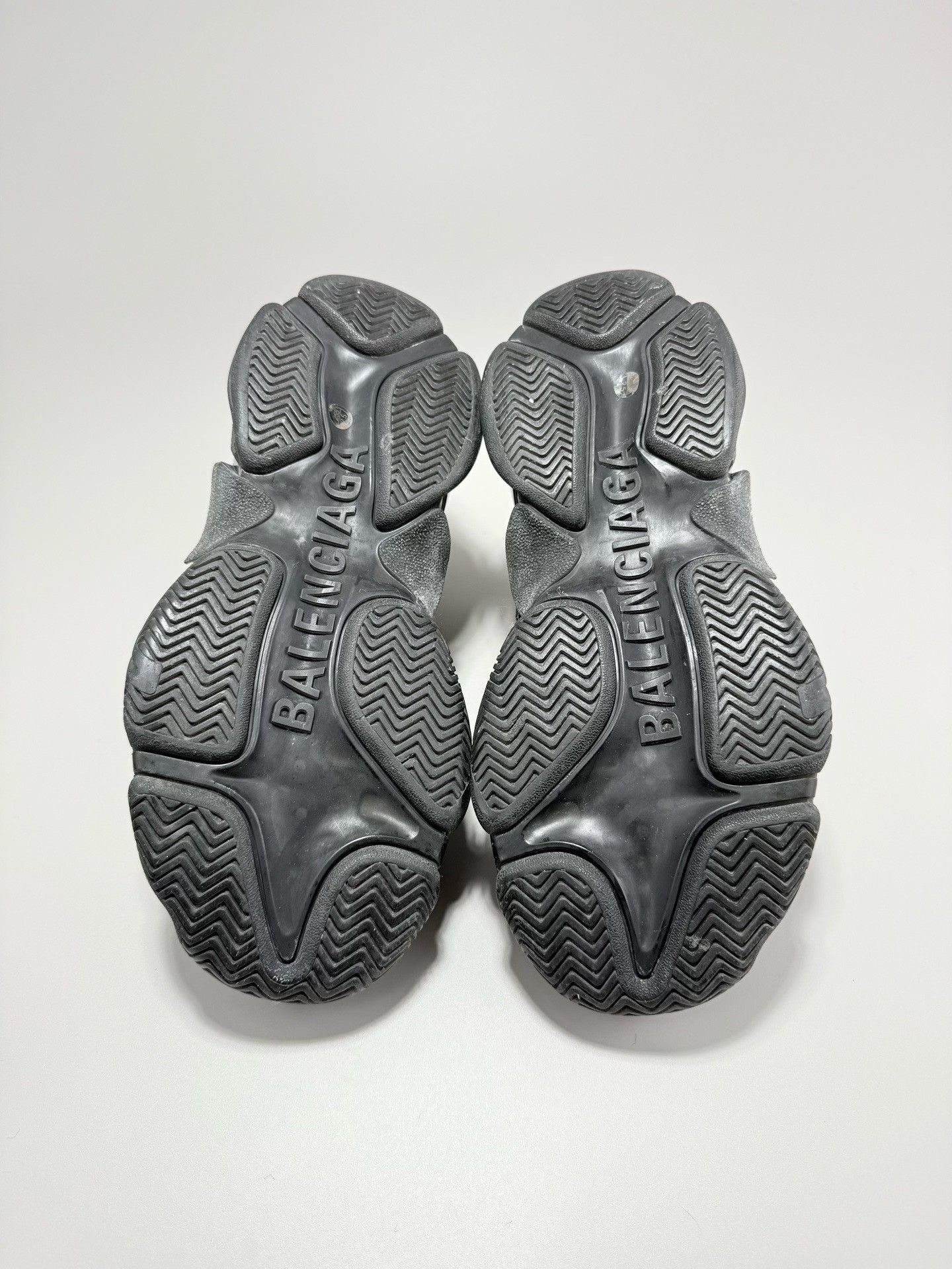 Balenciaga Balenciaga Triple S Sneakers Size US 8 / EU 41 - 7 Thumbnail