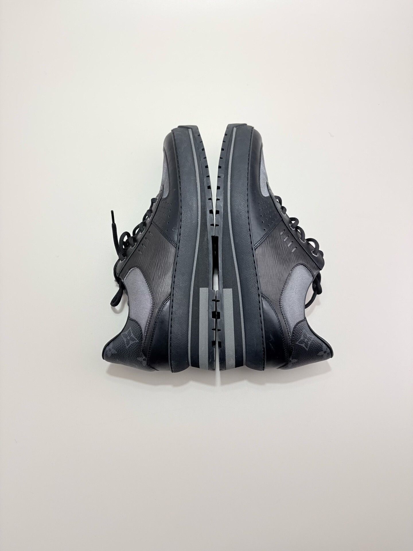 Louis Vuitton Louis Vuitton LV Harlem Black Casual Shoes Size US 9 / EU 42 - 4 Thumbnail
