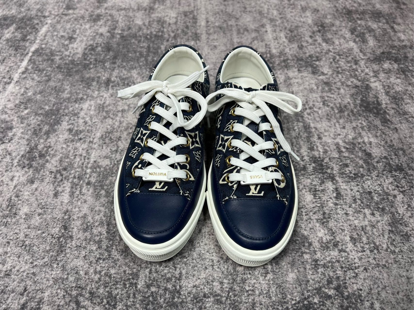 Louis Vuitton Louis Vuitton LV1854 Monogram Sneakers Size US 5 / IT 35 - 2 Thumbnail