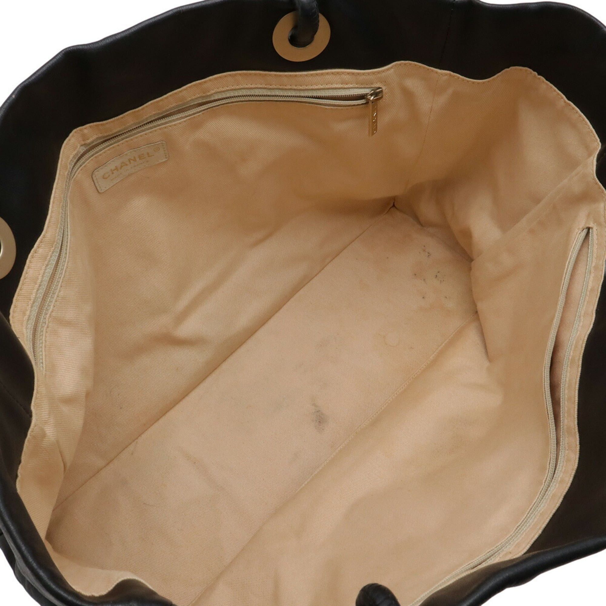Chanel CHANEL Camellia Tote Bag, Large Shoulder Leather, Black Size ONE SIZE - 8 Thumbnail