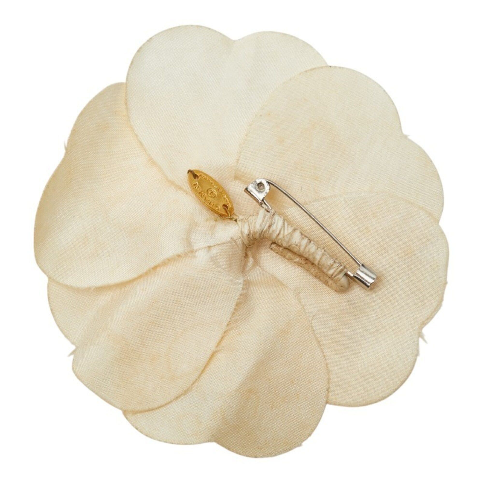 Chanel Chanel Camellia Brooch Corsage Fabric Flower Ivory Women's CHANEL Size ONE SIZE - 2 Thumbnail