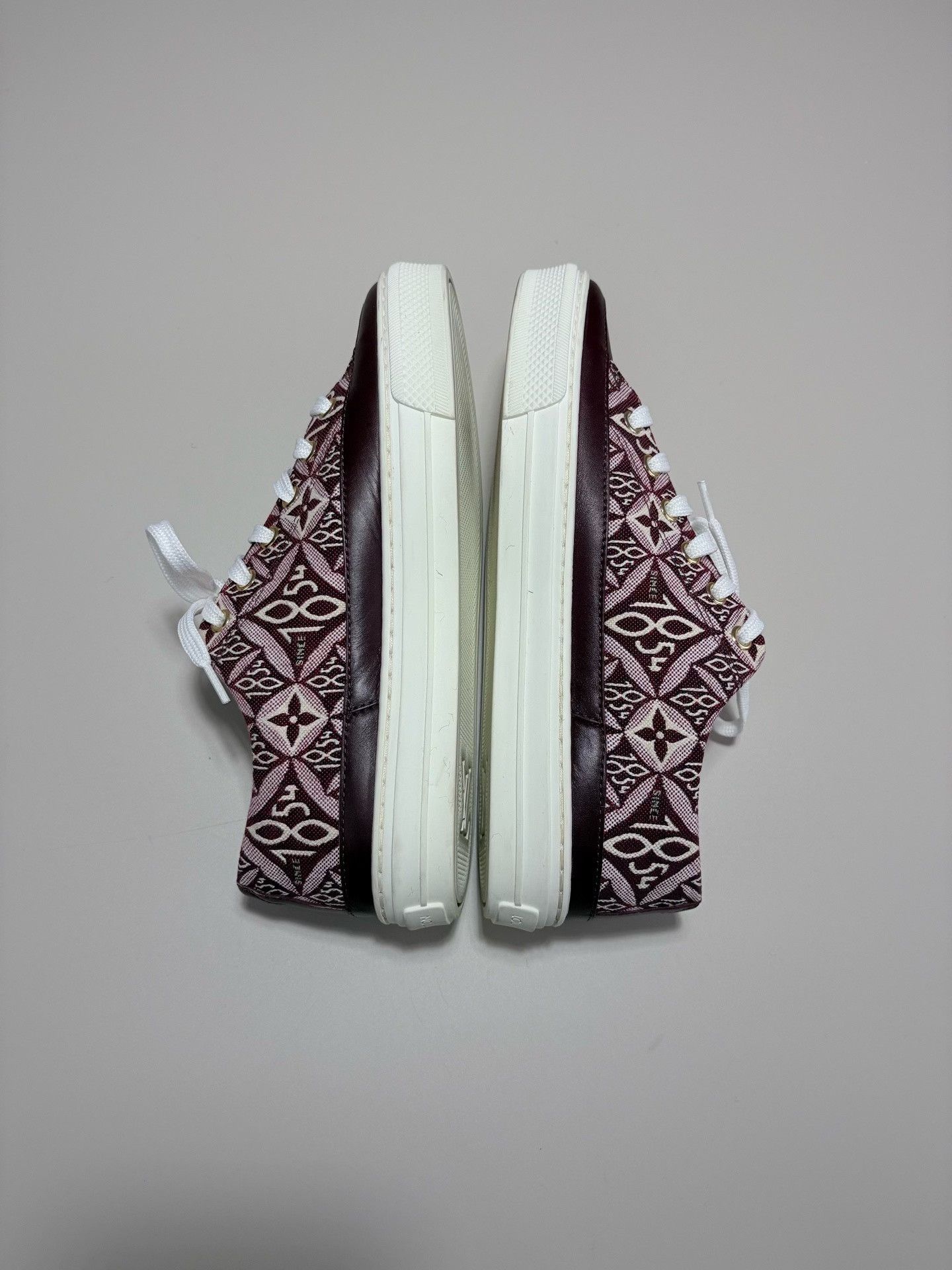 Louis Vuitton Louis Vuitton 1854 Monogram Low-Top Sneakers Size US 5 / IT 35 - 4 Thumbnail