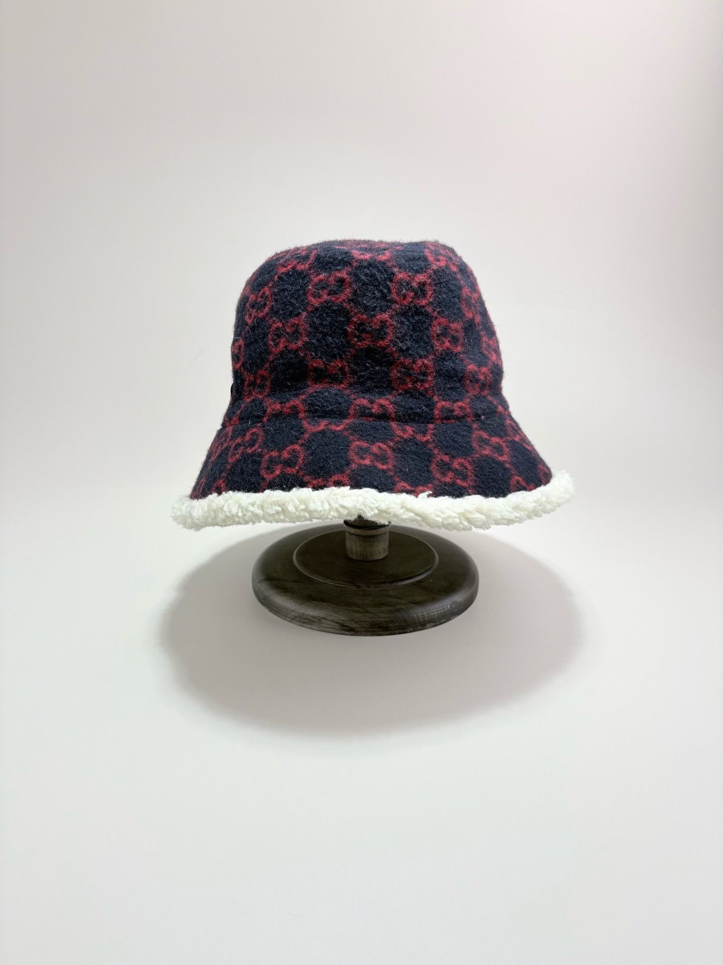 Gucci Gucci Red Monogram Bucket Hat Size ONE SIZE - 2 Thumbnail