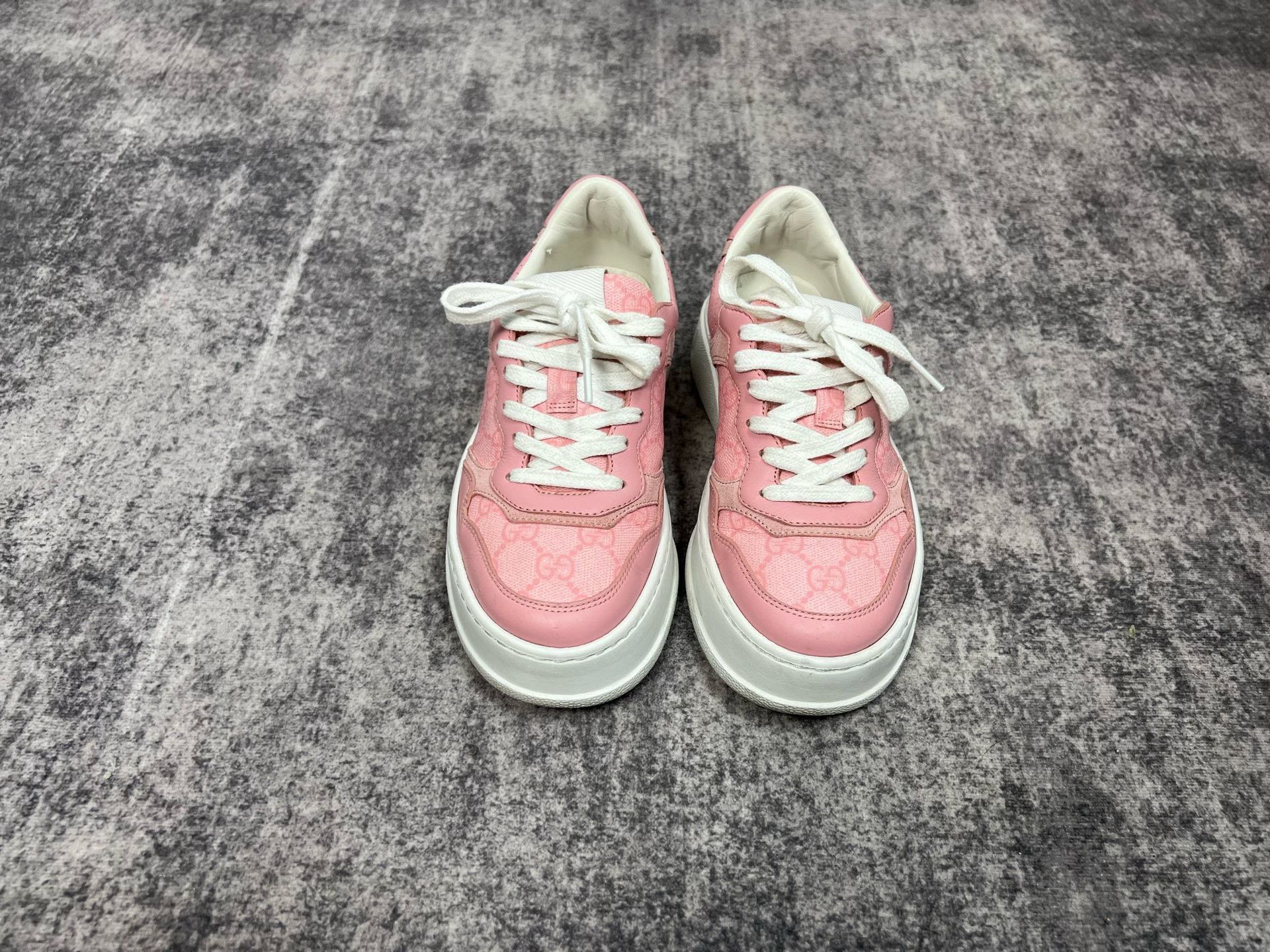 Gucci Gucci Pink Monogram Cookie Sneakers Size US 4.5 / IT 34.5 - 2 Thumbnail
