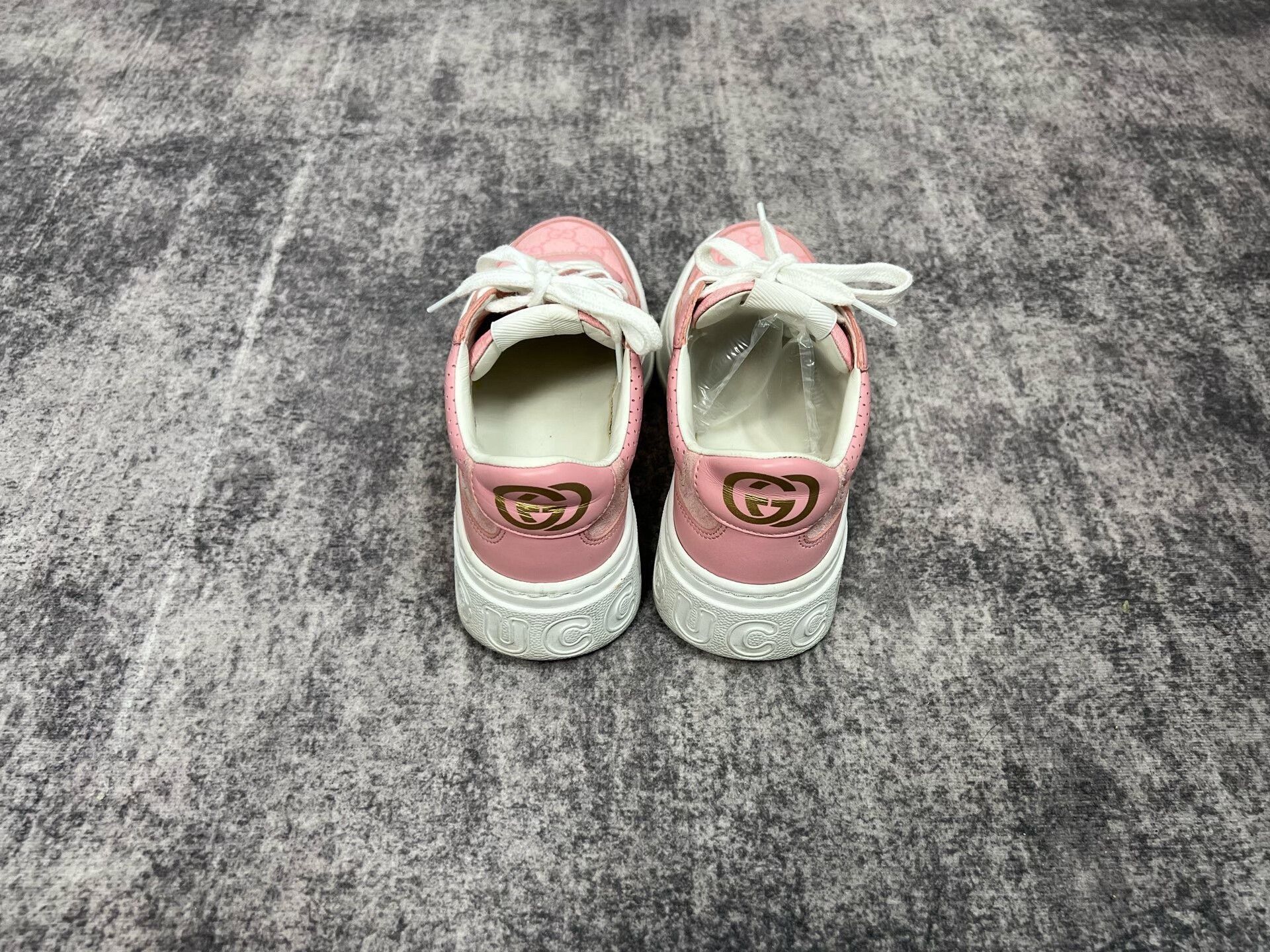 Gucci Gucci Pink Monogram Cookie Sneakers Size US 4.5 / IT 34.5 - 3 Thumbnail