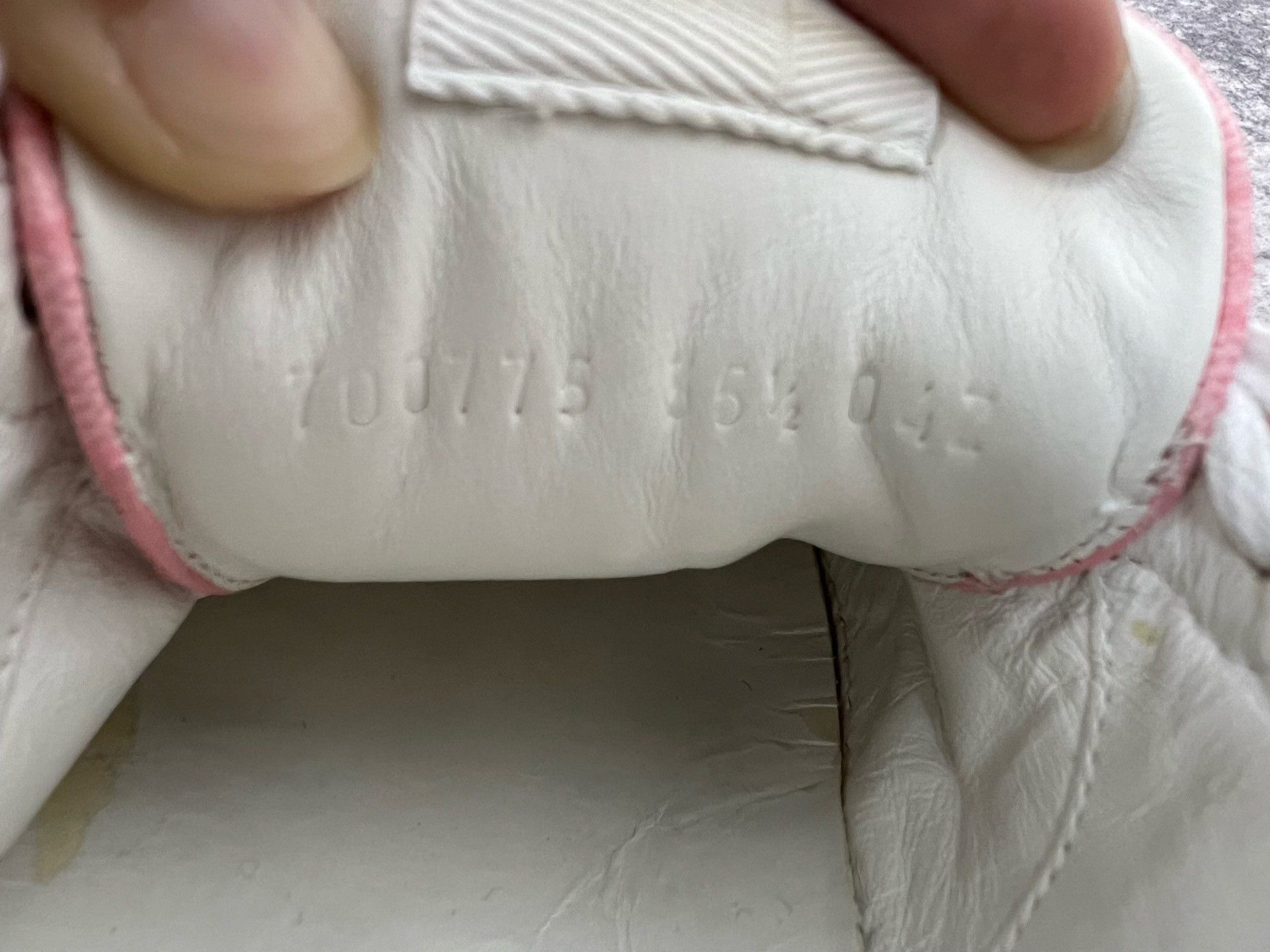 Gucci Gucci Pink Monogram Cookie Sneakers Size US 4.5 / IT 34.5 - 6 Thumbnail