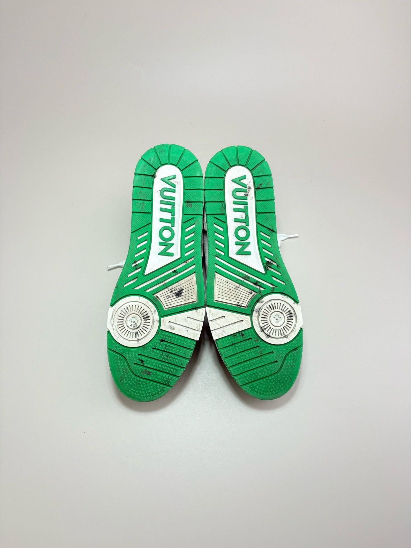 Louis Vuitton Louis Vuitton LV Trainer White Green Velcro Sneakers Size US 9 / EU 42 - 6 Thumbnail