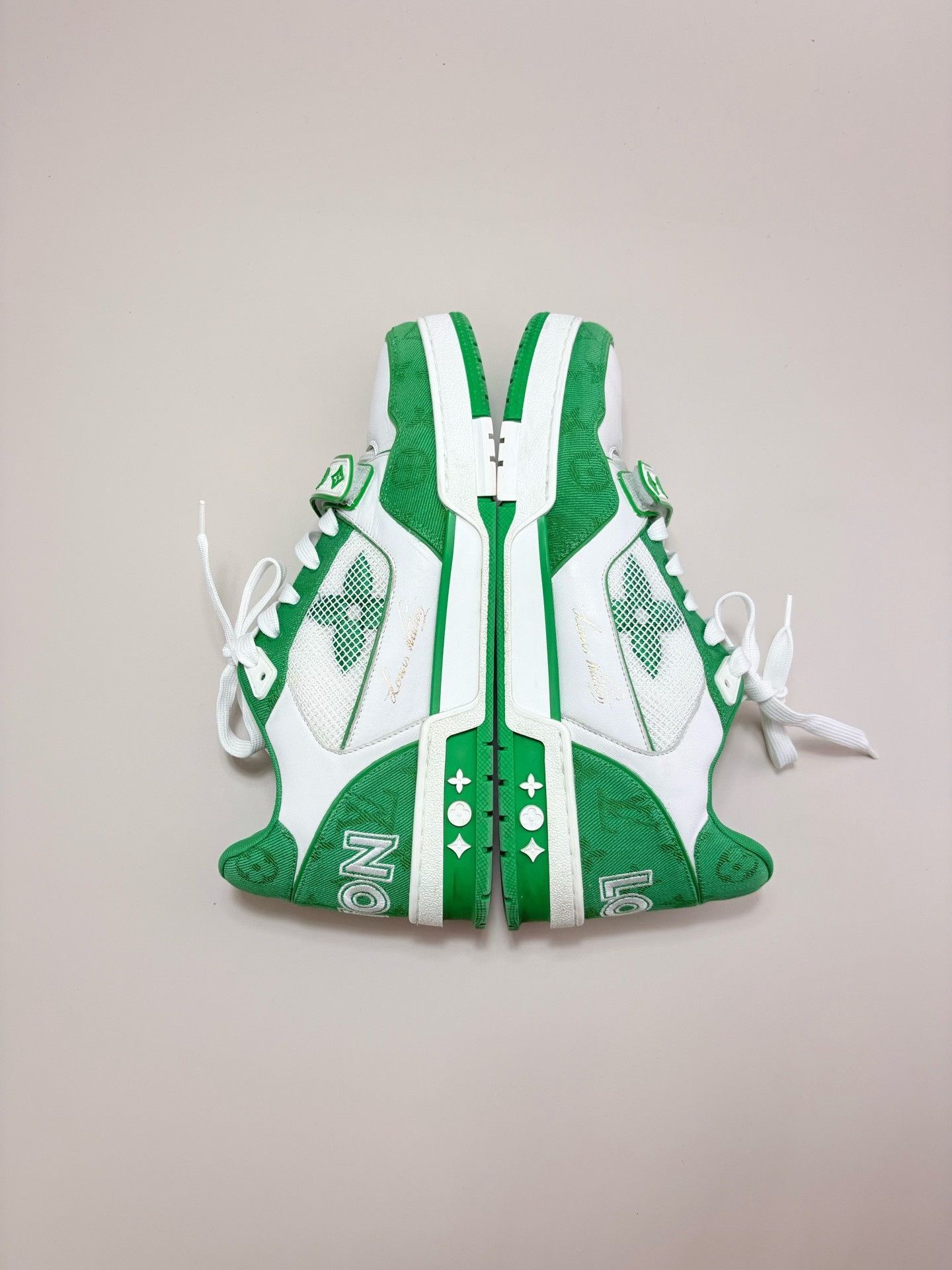Louis Vuitton Louis Vuitton LV Trainer White Green Velcro Sneakers Size US 9 / EU 42 - 4 Thumbnail
