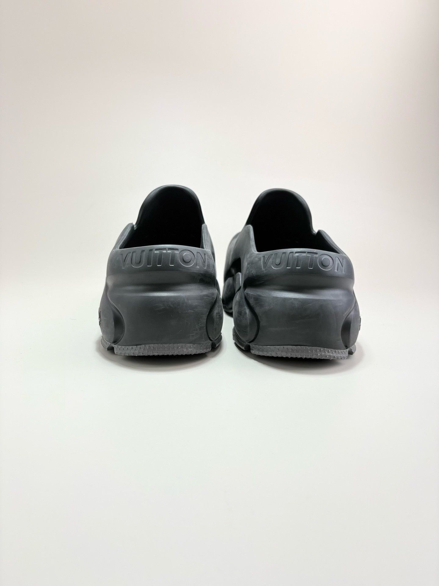 Louis Vuitton Louis Vuitton LV Shark Black Thick-soled Slippers Size US 9 / EU 42 - 3 Thumbnail