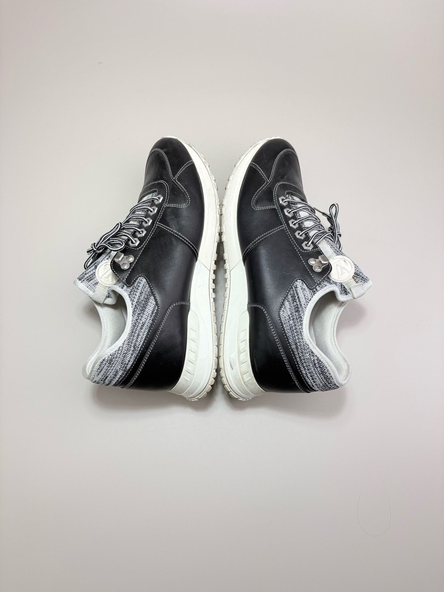 Louis Vuitton Louis Vuitton LV Run Away Sneakers Size US 9 / EU 42 - 4 Thumbnail