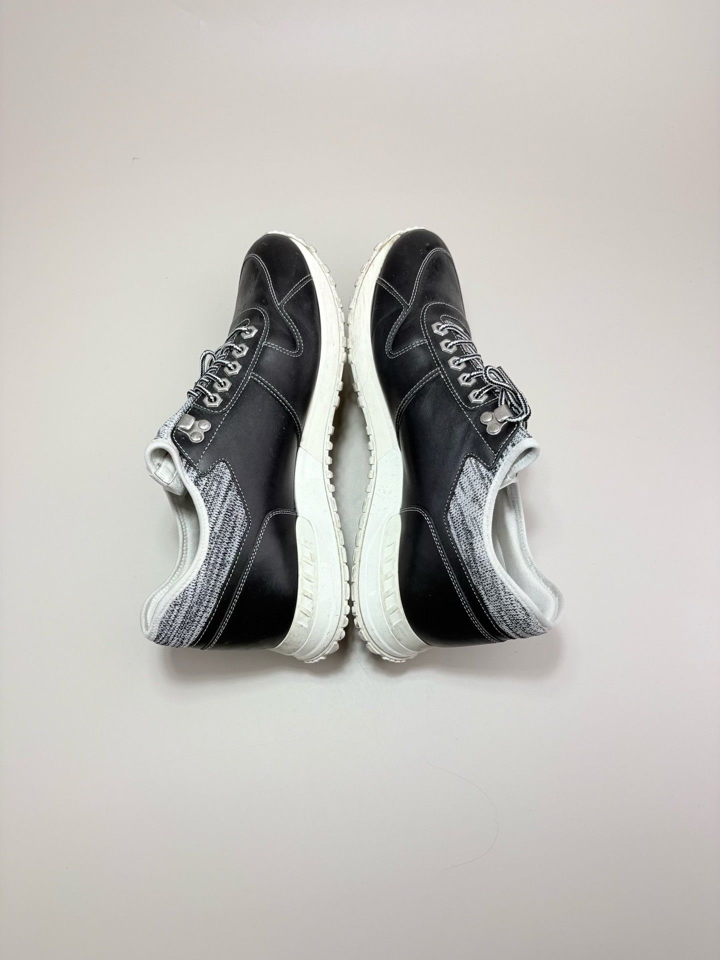 Louis Vuitton Louis Vuitton LV Run Away Sneakers Size US 9 / EU 42 - 5 Thumbnail