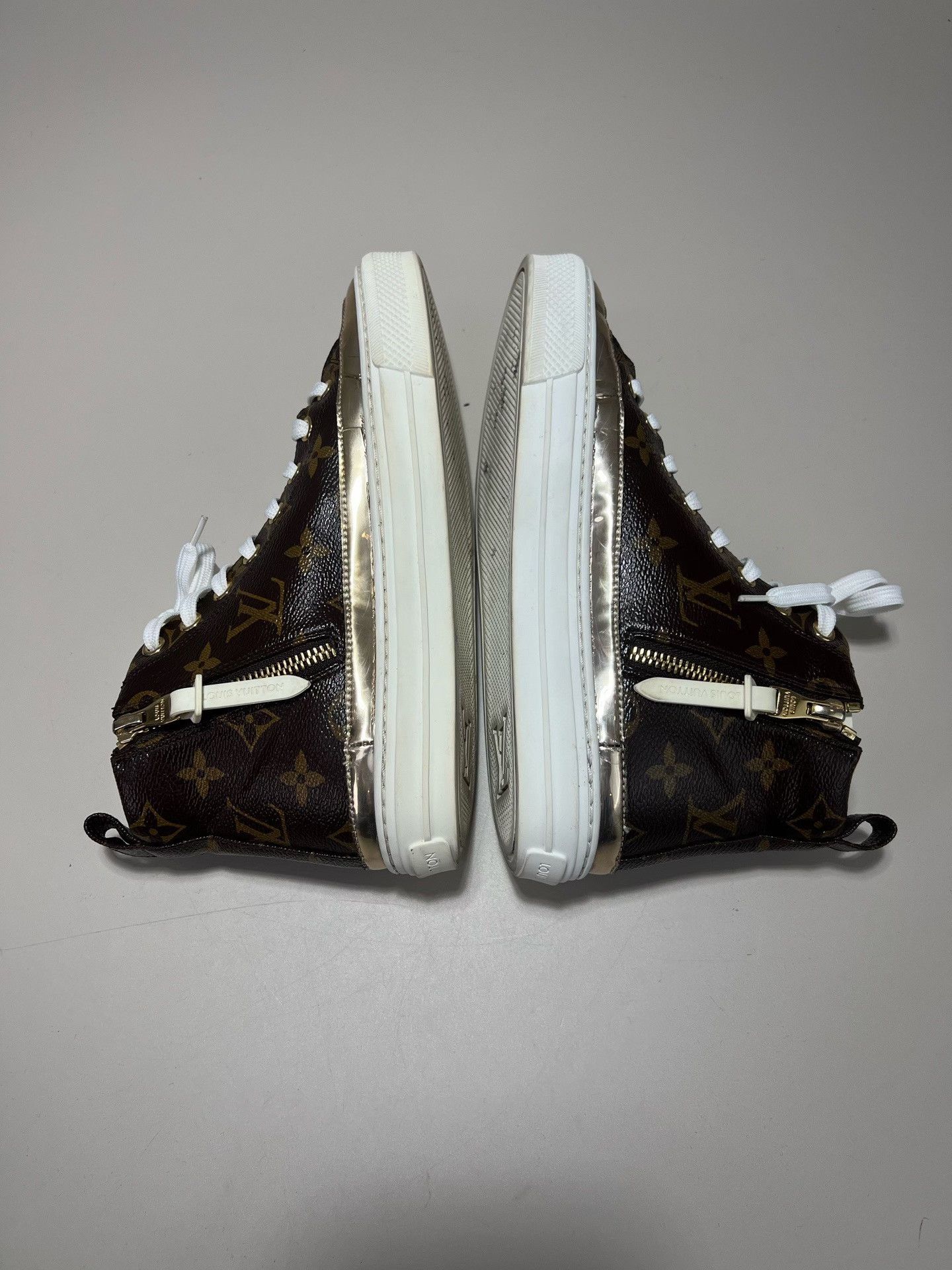 Louis Vuitton Louis Vuitton LV Stellar High-Top Sneakers Size US 4.5 / IT 34.5 - 4 Thumbnail