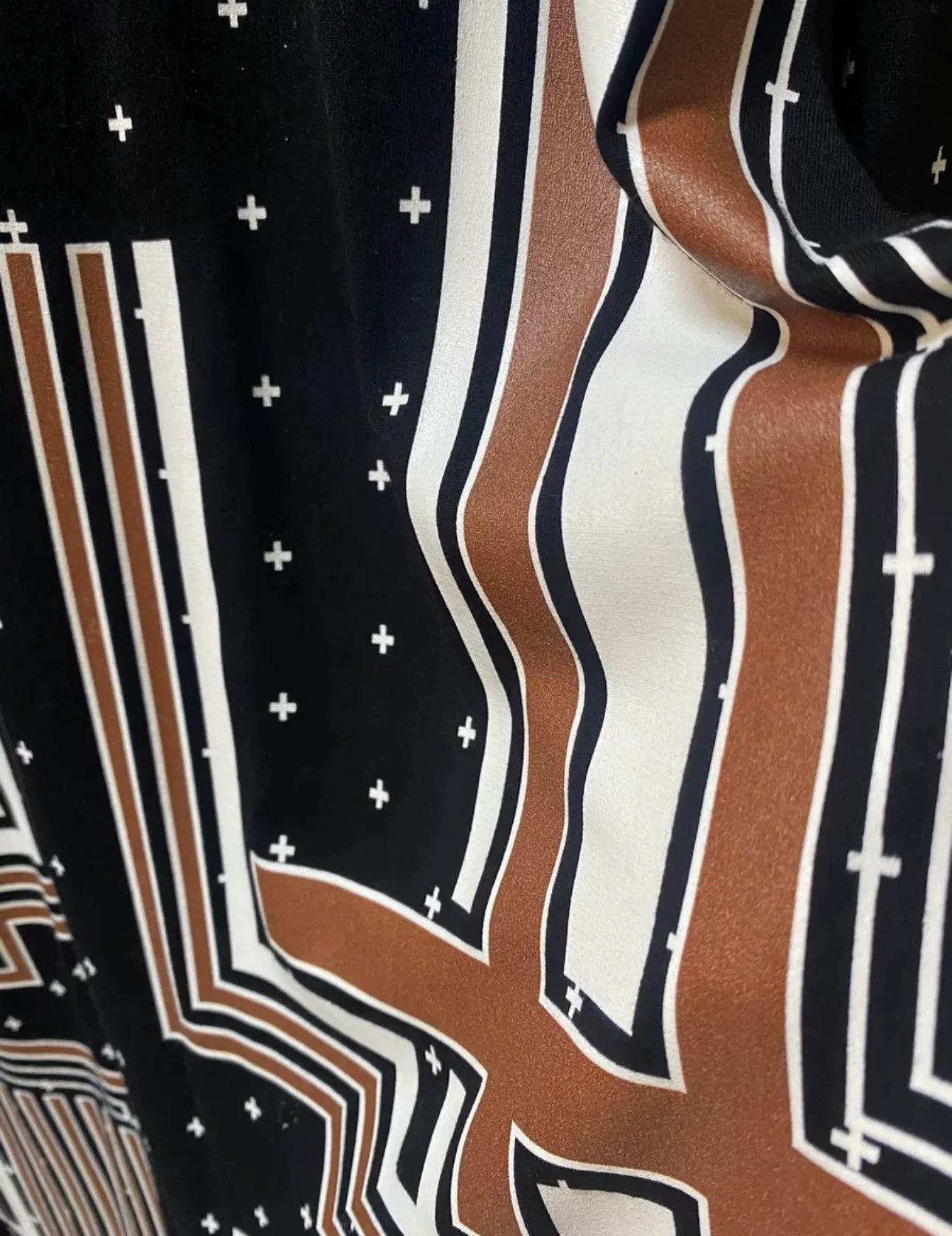 Givenchy Givenchy Authentic Celebrity Style T-shirt Size US S / EU 44-46 / 1 - 6 Thumbnail