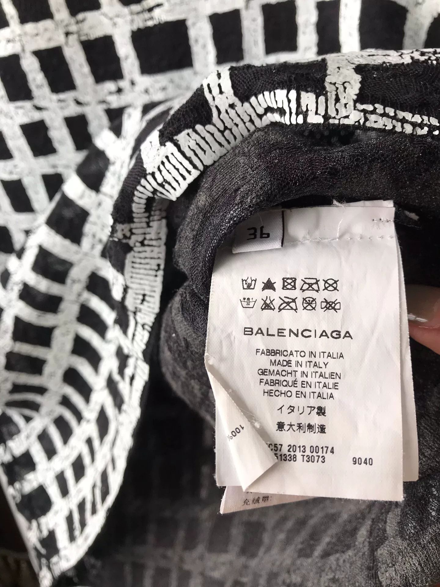 Balenciaga Balenciaga Runway Checked Women's T-Shirt Size XS / US 0-2 / IT 36-38 - 3 Thumbnail