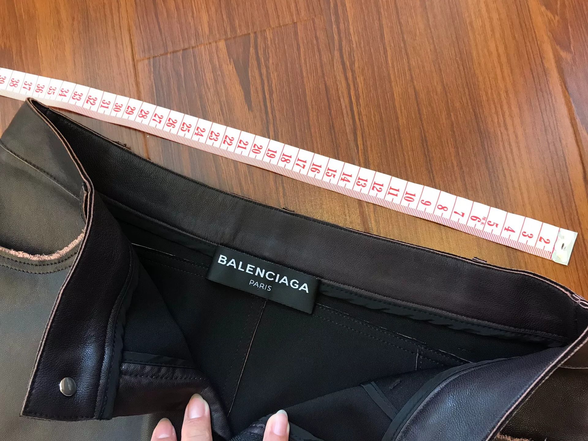 Balenciaga Balenciaga Runway Leather Shorts Size 38" / US 16 / IT 52 - 5 Thumbnail
