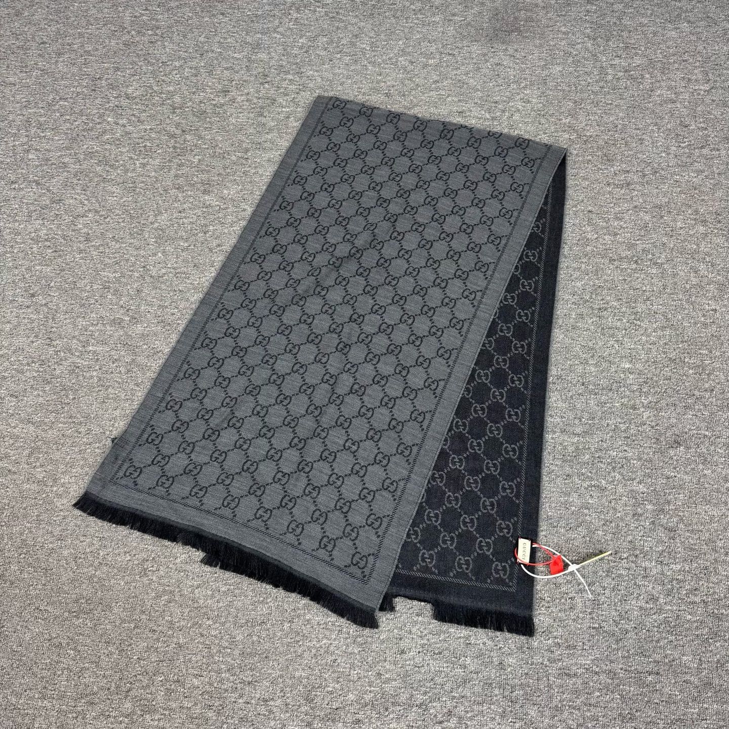Gucci Gucci Double G Logo Reversible Scarf Size ONE SIZE - 2 Thumbnail