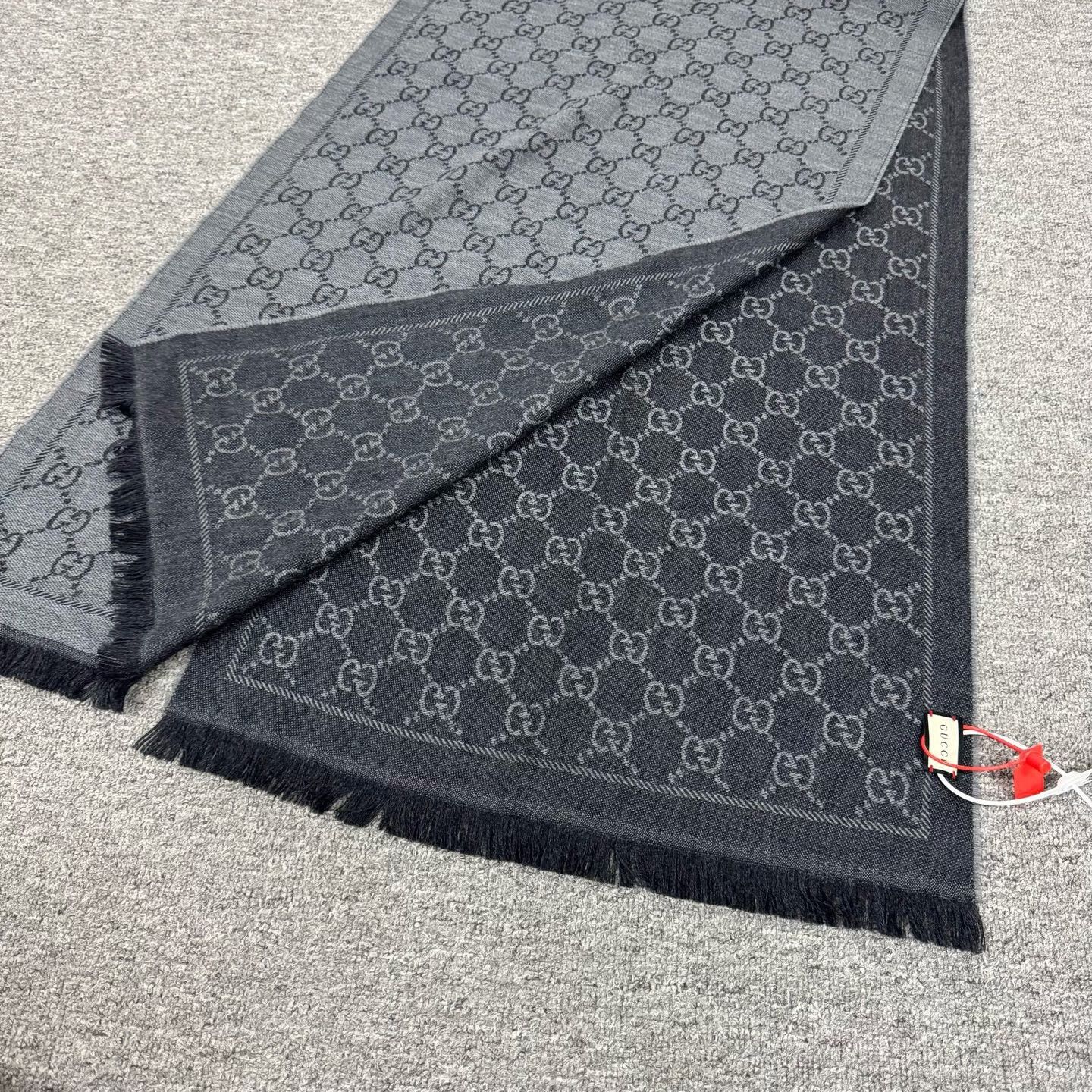 Gucci Gucci Double G Logo Reversible Scarf Size ONE SIZE - 3 Thumbnail