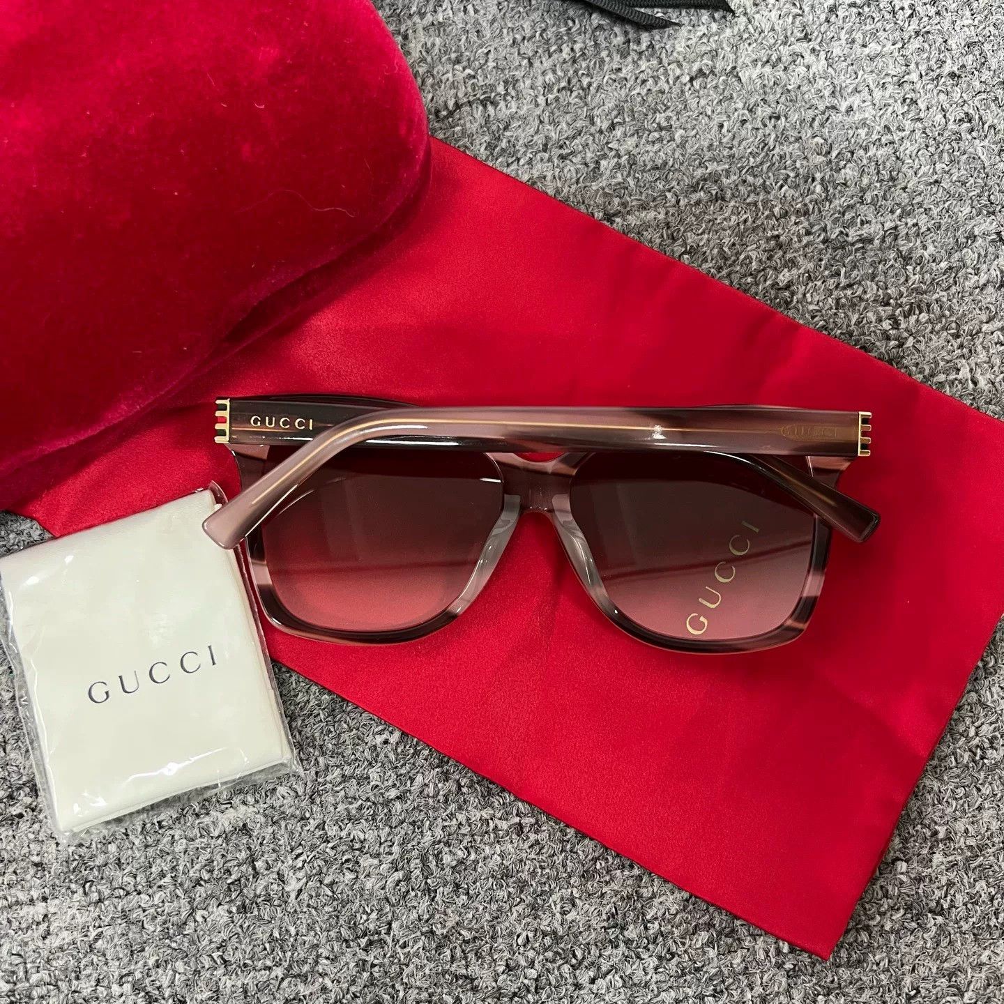 Gucci Gucci Red Green Stripe Sunglasses New Size ONE SIZE - 3 Thumbnail