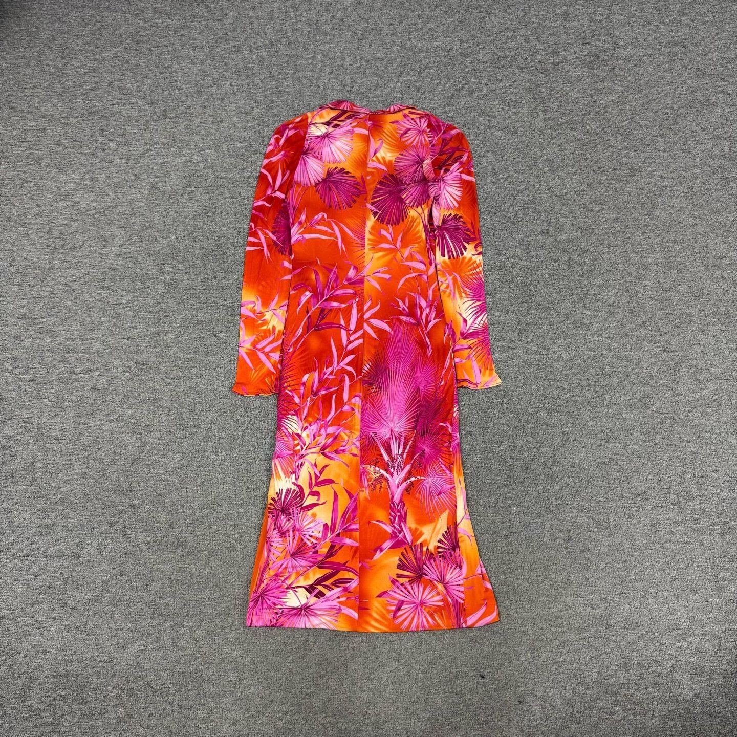 Versace Versace Wild Rose Runway Dress Size M / US 6-8 / IT 42-44 - 2 Thumbnail